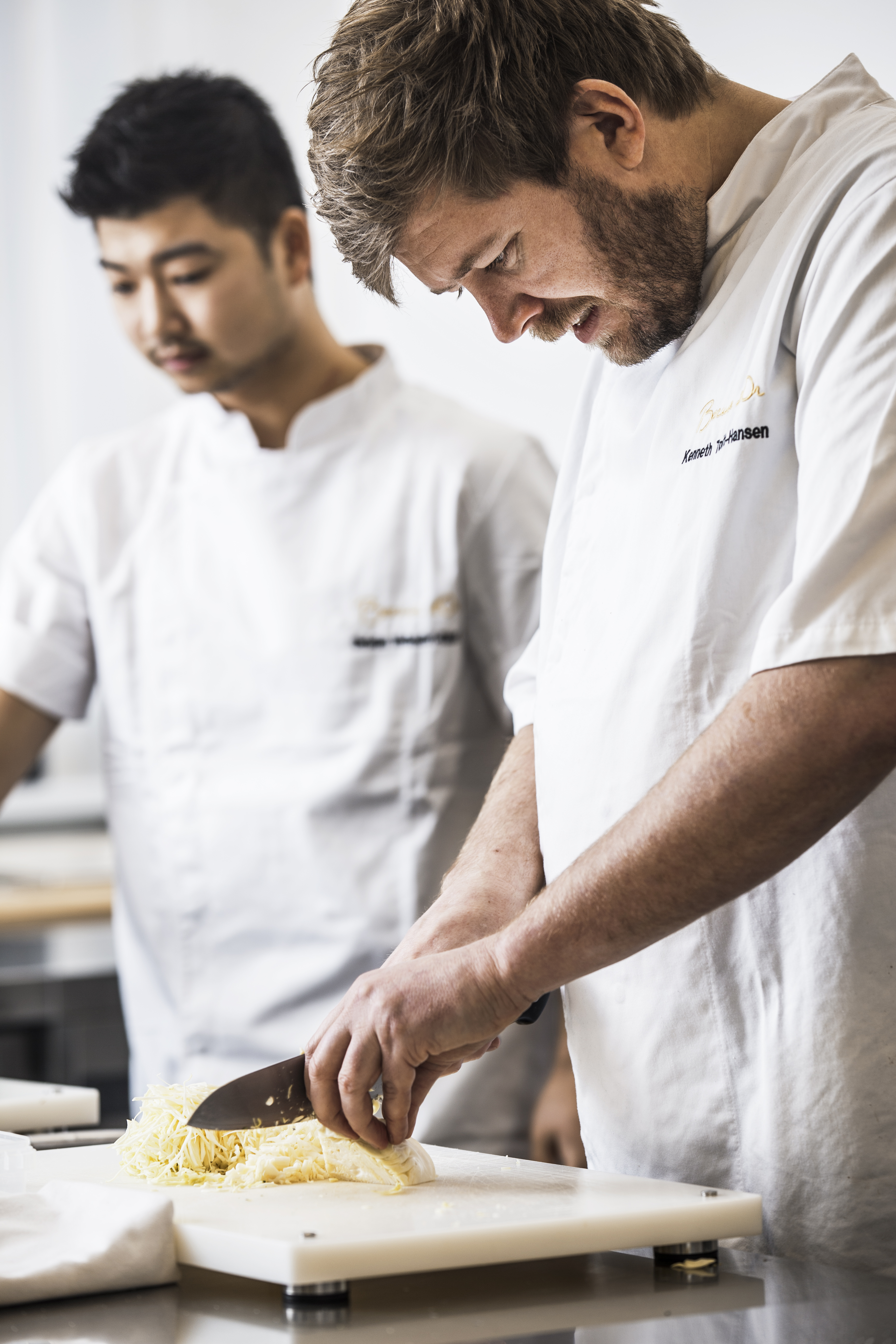Kenneth Hansen og hans assistent til Bocuse d'or