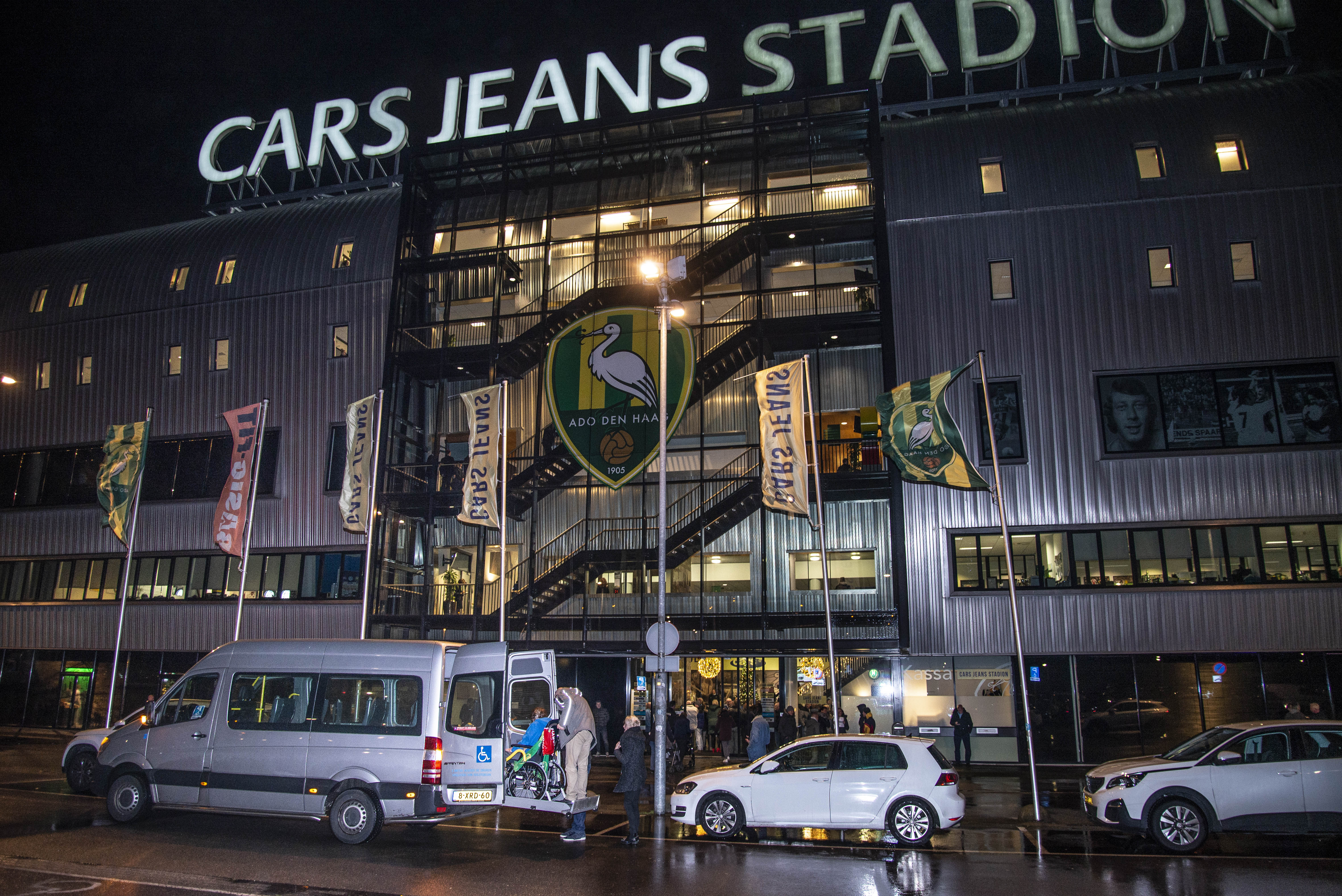 1544625028248-08-12-2018_VICESPORTS_EenzameOuderen_Voetbal_ADO_DENHAAG_By_Roos_Pierson_10