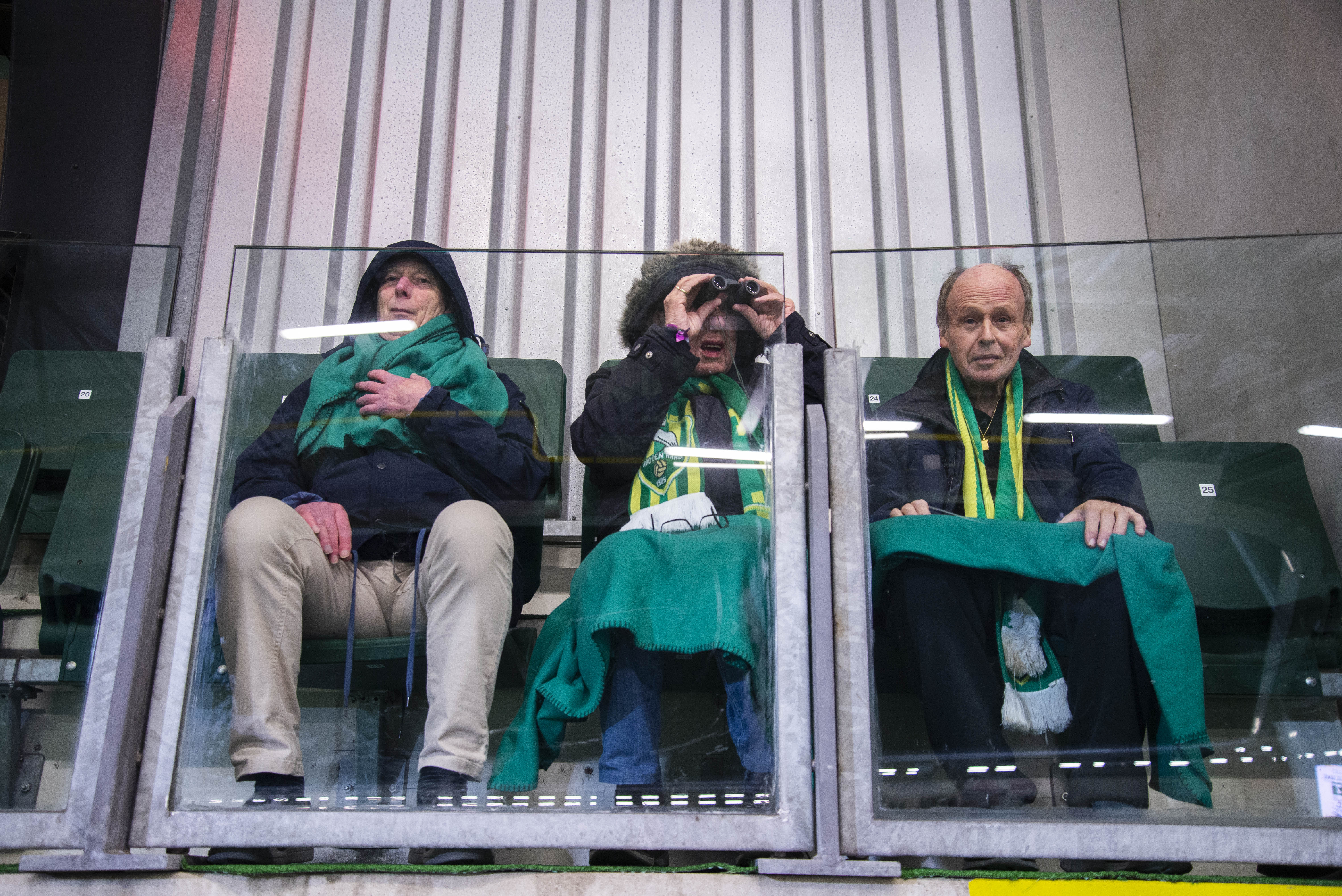 1544625079562-08-12-2018_VICESPORTS_EenzameOuderen_Voetbal_ADO_DENHAAG_By_Roos_Pierson_21