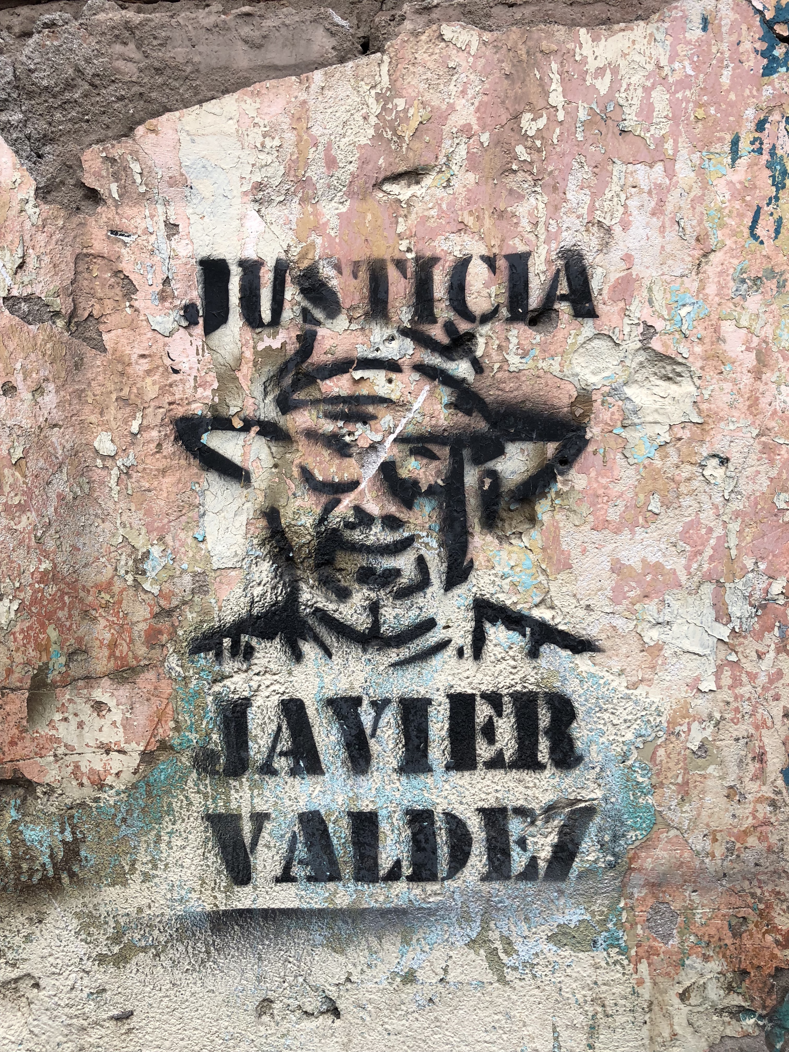 1544625398517-Javier-spraypaint-1