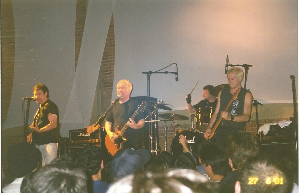 Show do Buzzcocks no Z3 em 2001. Foto: Fernando Feijó/Arquivo Pessoal