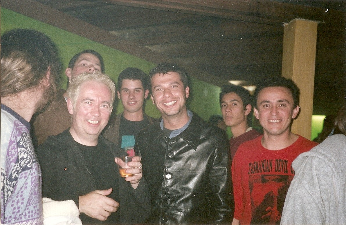 Pete, Valquir Fedri (jaqueta) e Denoir Cibié (vermelho) em uma das festas em Londrina. Foto: Arquivo Pessoal