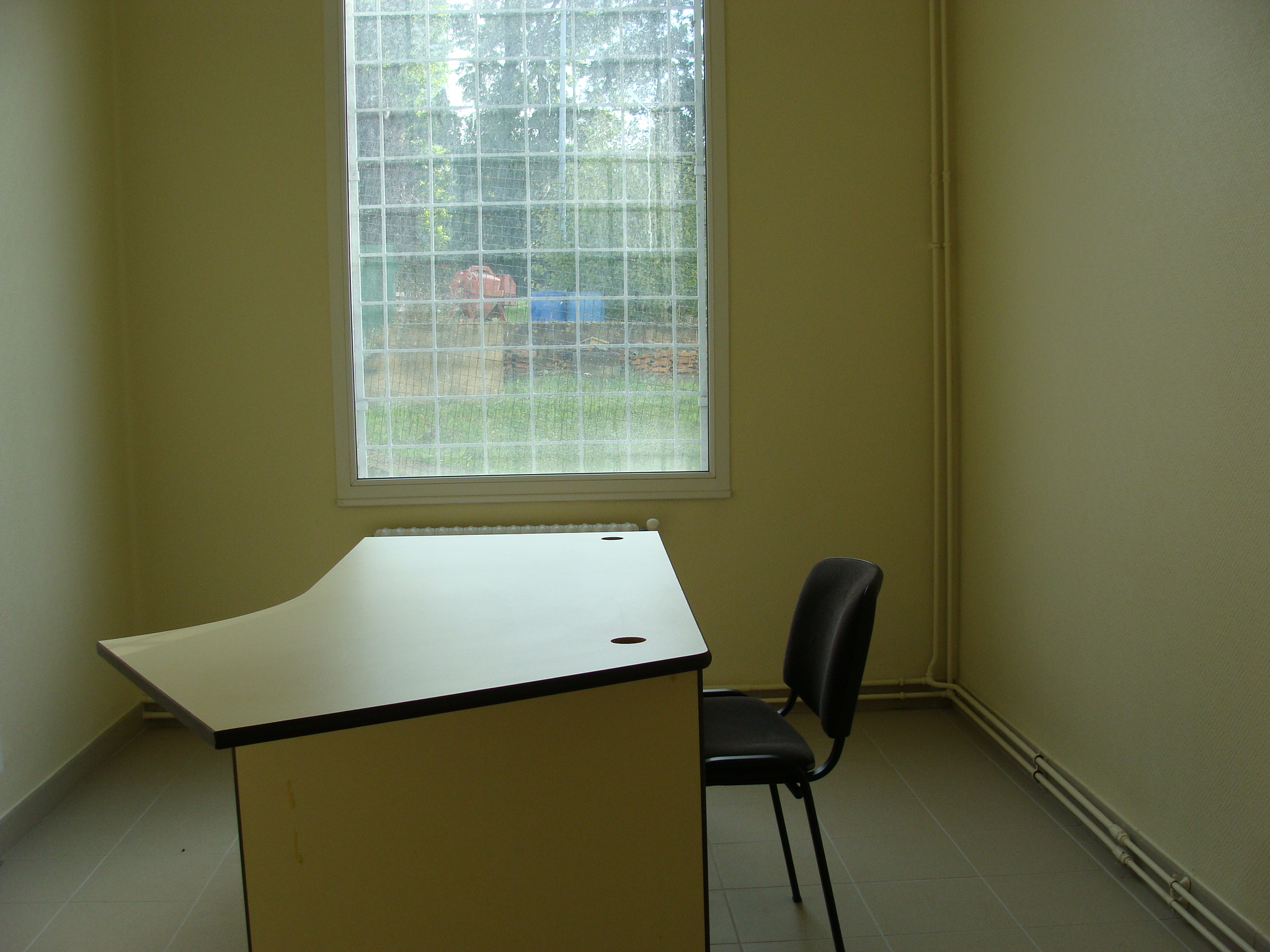 1544789286377-5_Rez-de-chaussee-du-CSMJS-bureaux-daudiences-inutilises