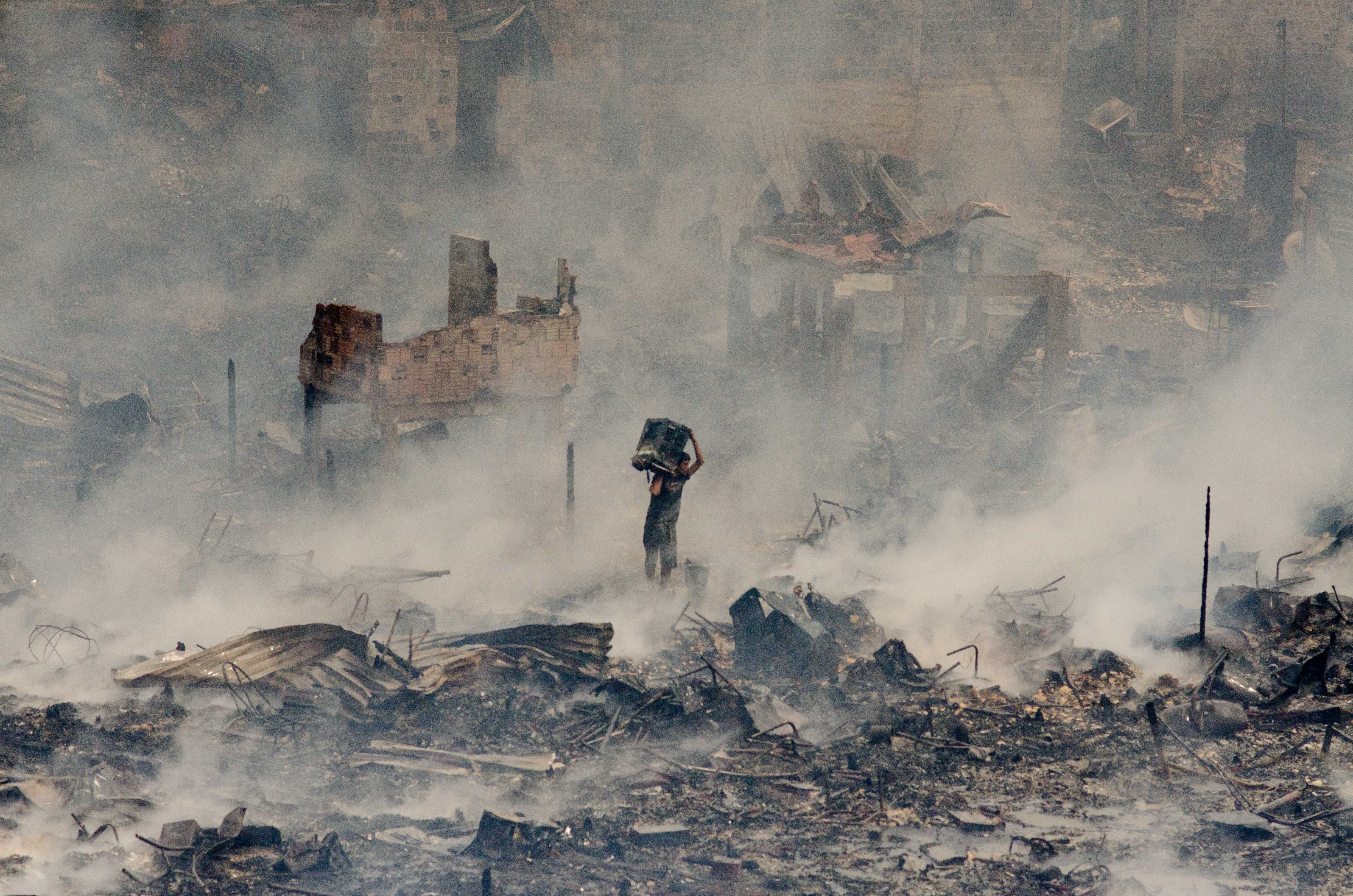 1545226670323-IncendioManaus_ChristianBraga-4