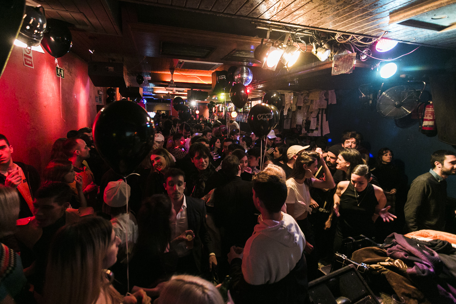 1545298150898-19diciembre2018_vice_fiestanuevonumero_web_075