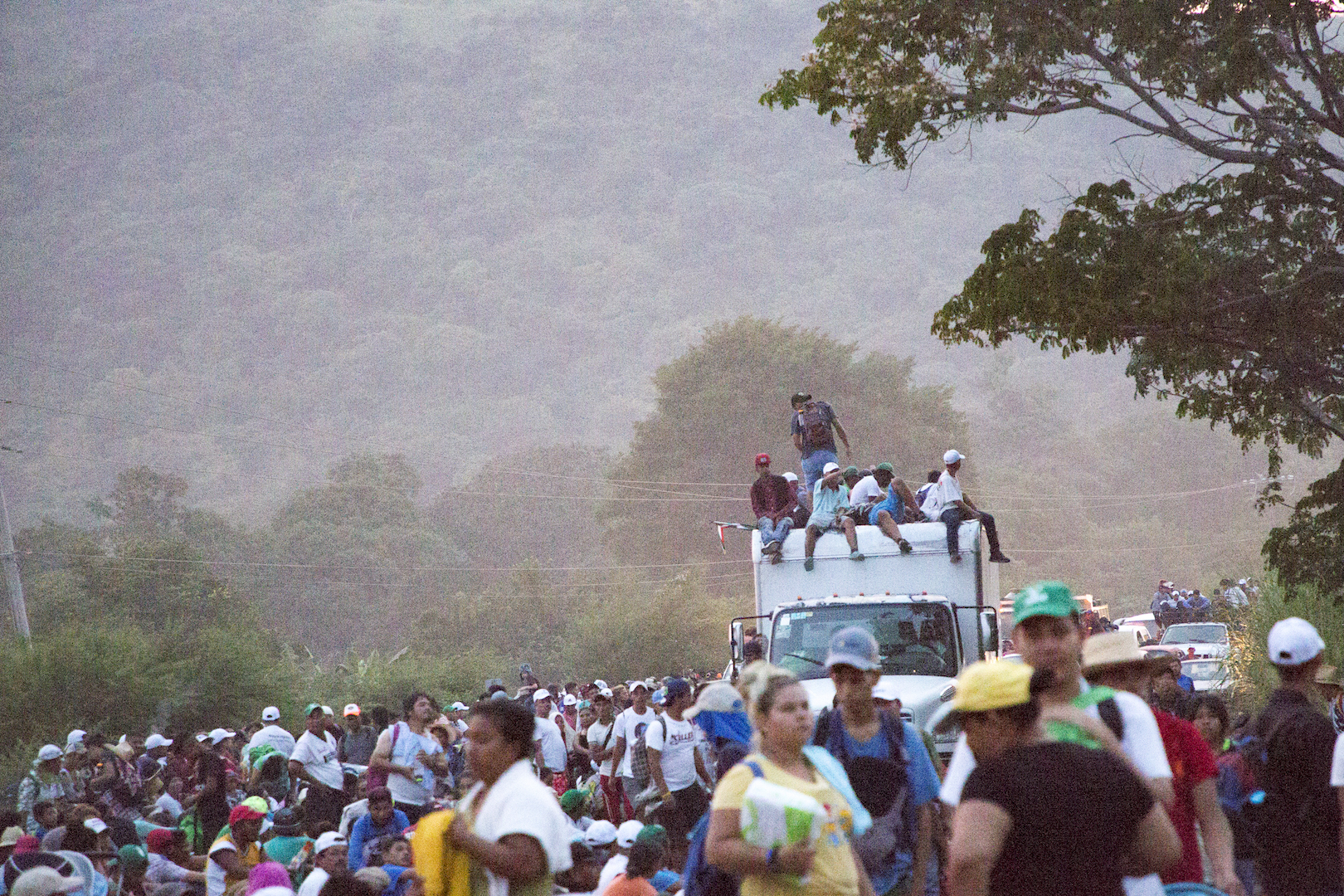 The migrant caravan makes it's way through Chiapas, Mexico (Jika Gonzales/VICE News.)