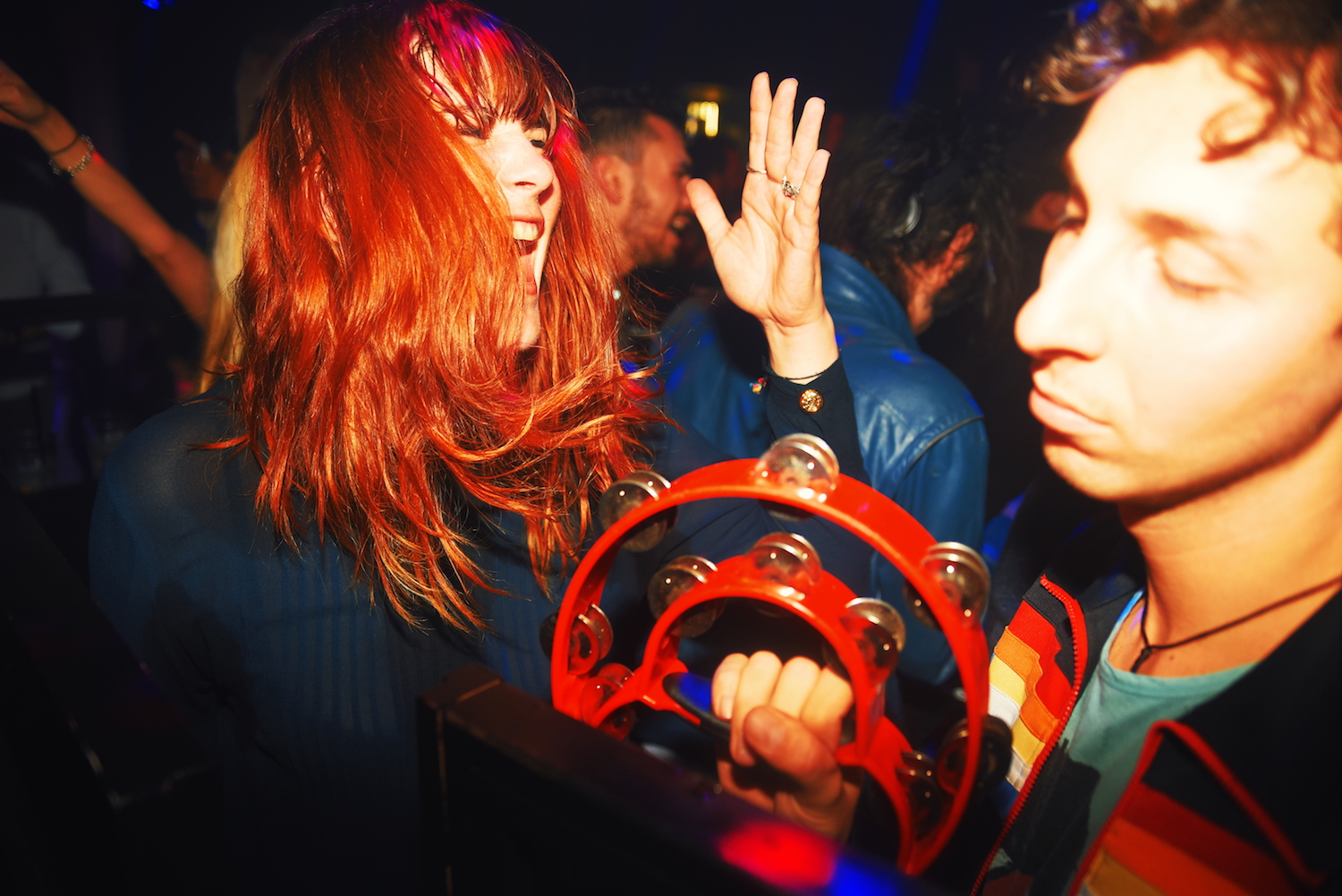 1545401720373-asian-rave1