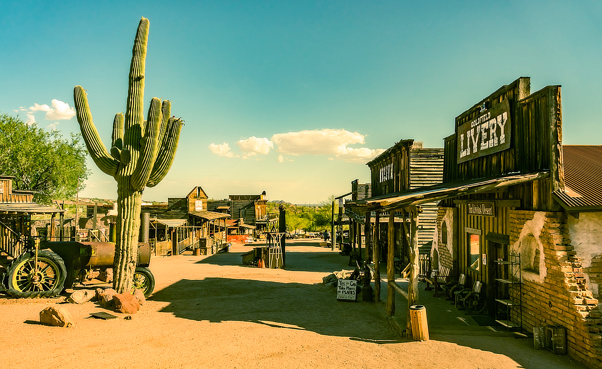 1545562771869-Goldfield-Ghost-Town-Arizona