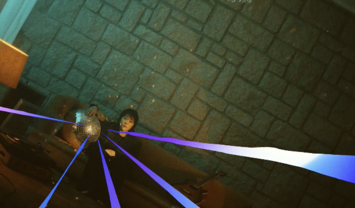 1545959730875-1545404267954736