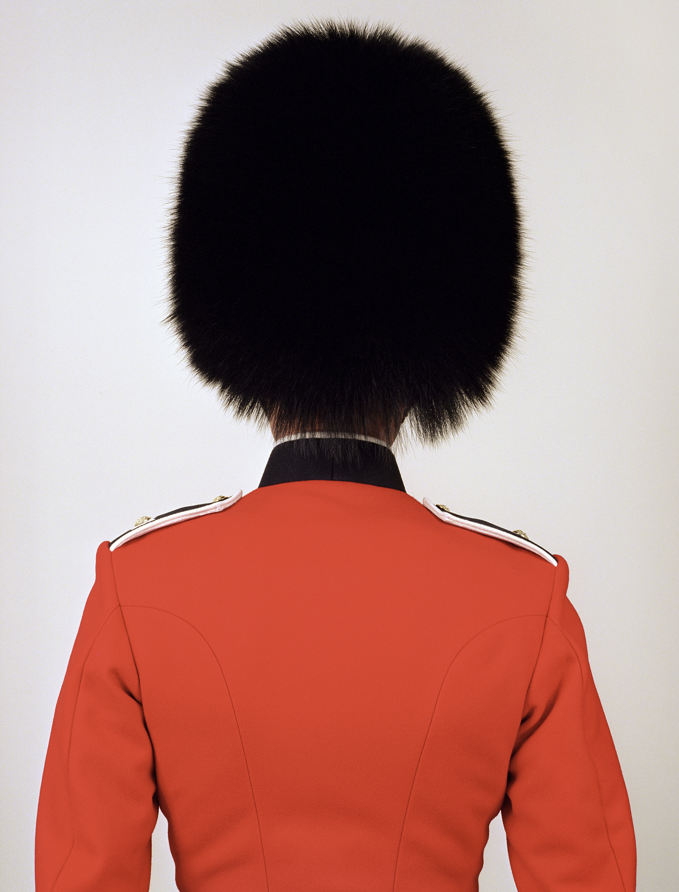 1546868320037-Scot-guard-UK-from-the-EMPIRE-series-2004-2007-Photo-by-Charles-FrCger