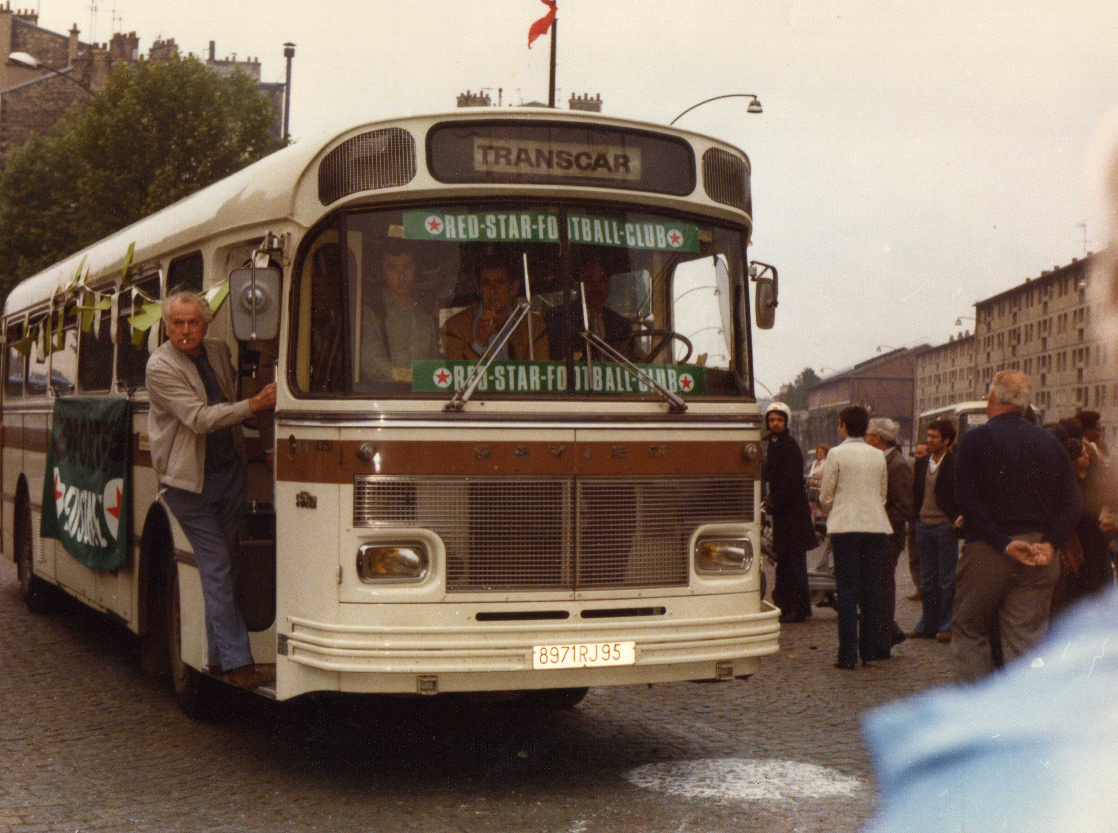 Chez Gil Restaurant Red Star Bus