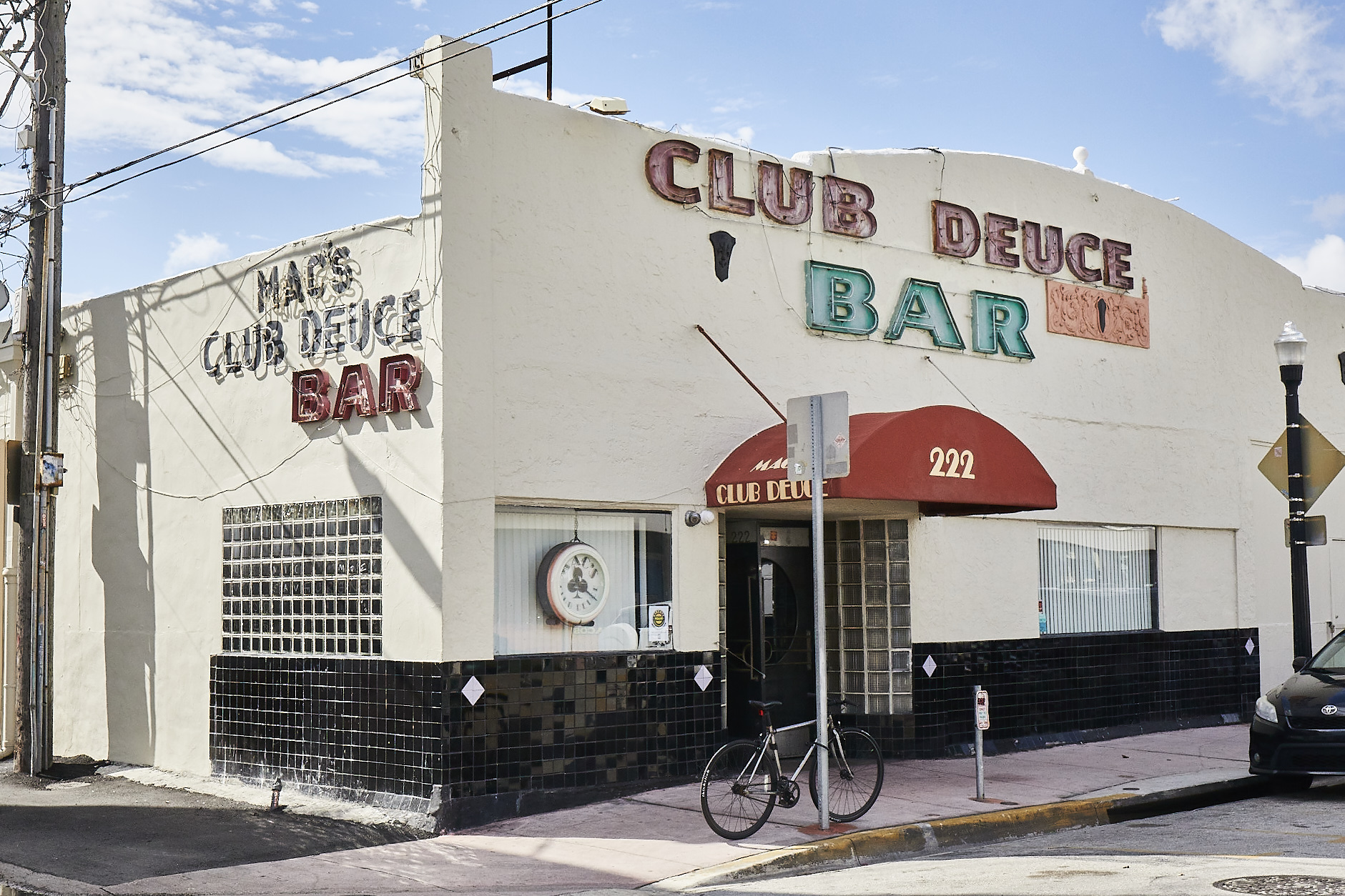 Mac's Club Deuce exterior in the daylight