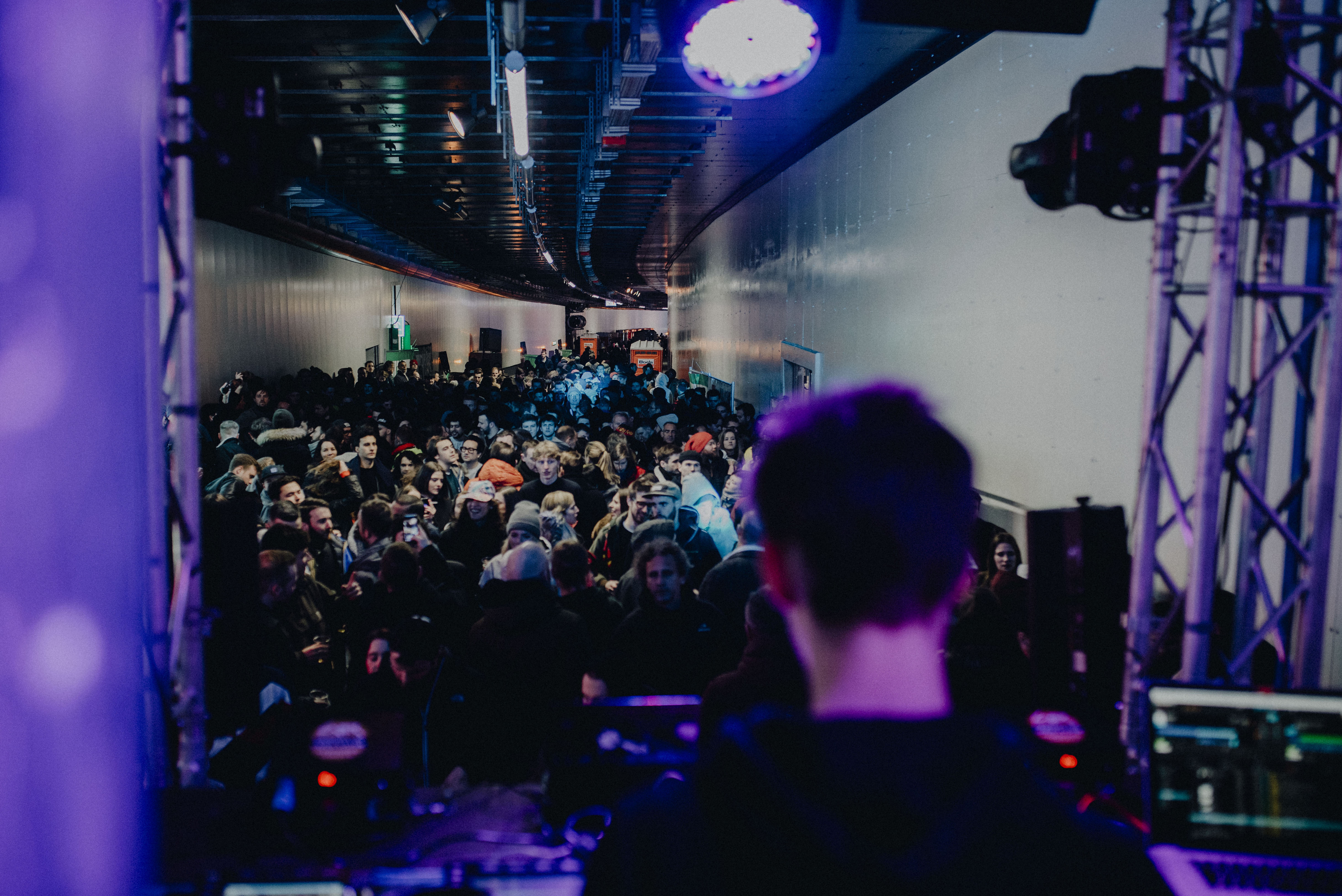 Fuse-tunnel-rave-hallepoorttunnel-dj-techno