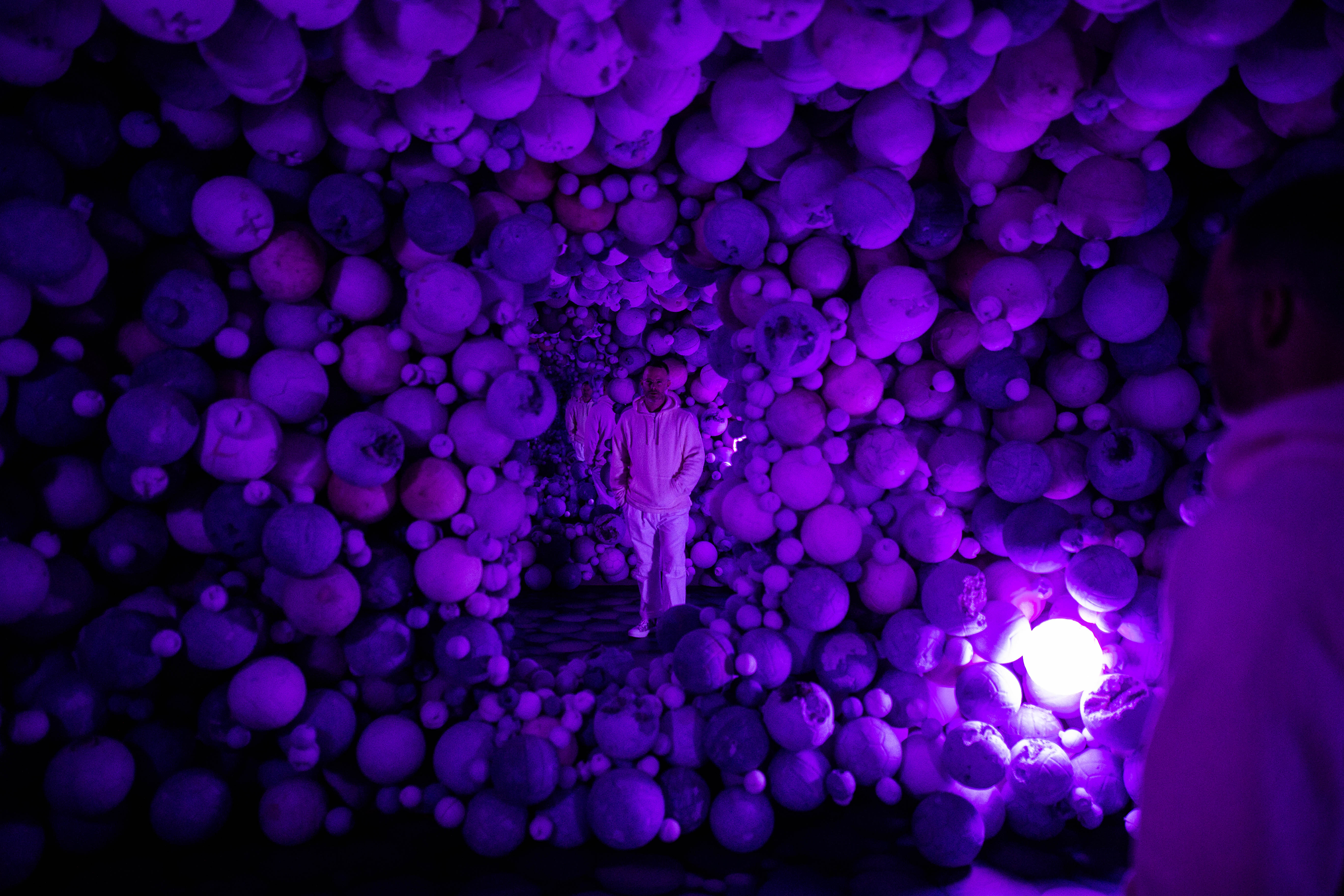 Moco Museum - Daniel Arsham - Amethyst Ball Cavern
