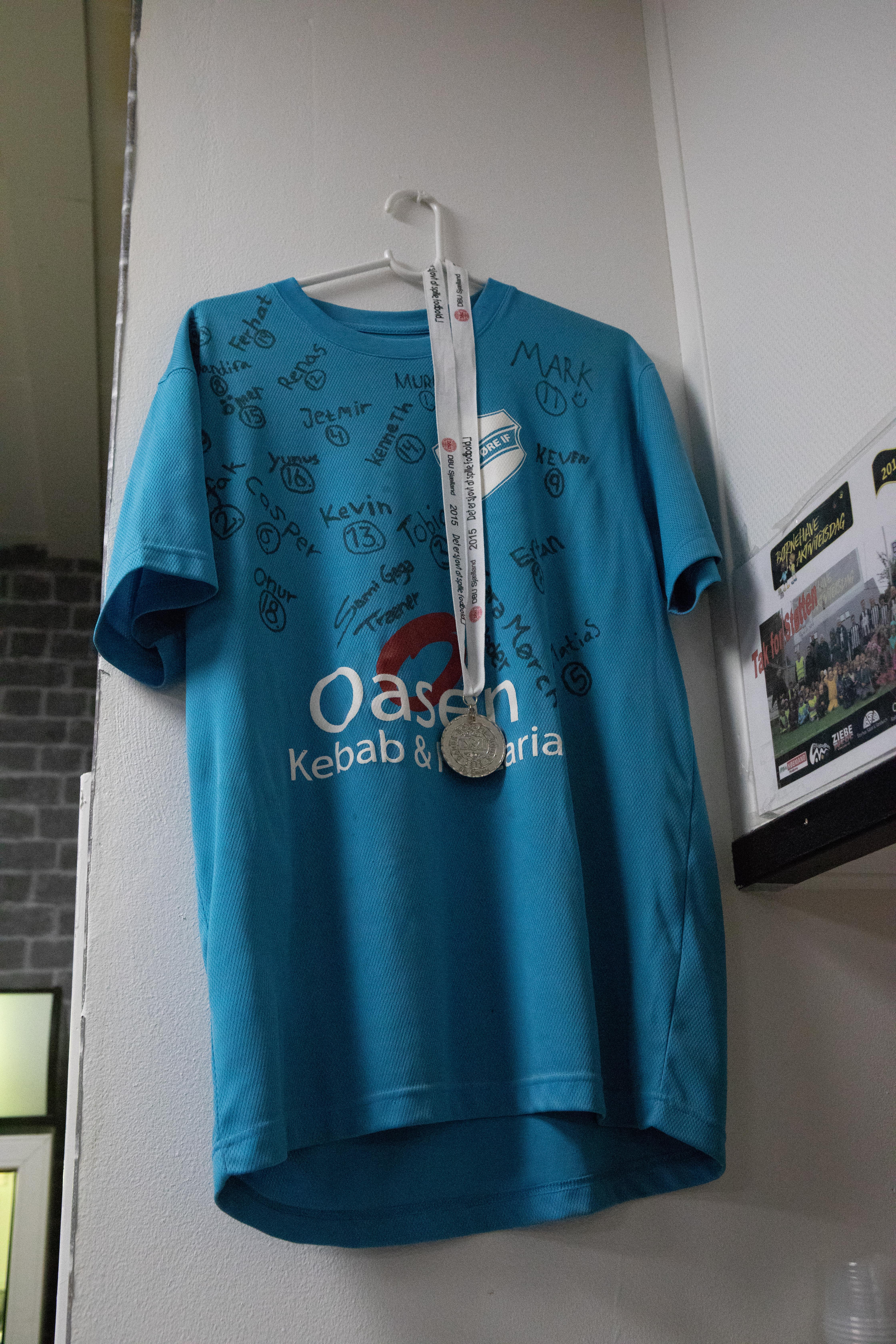 Fodboldtrøje fra Oasen kebab