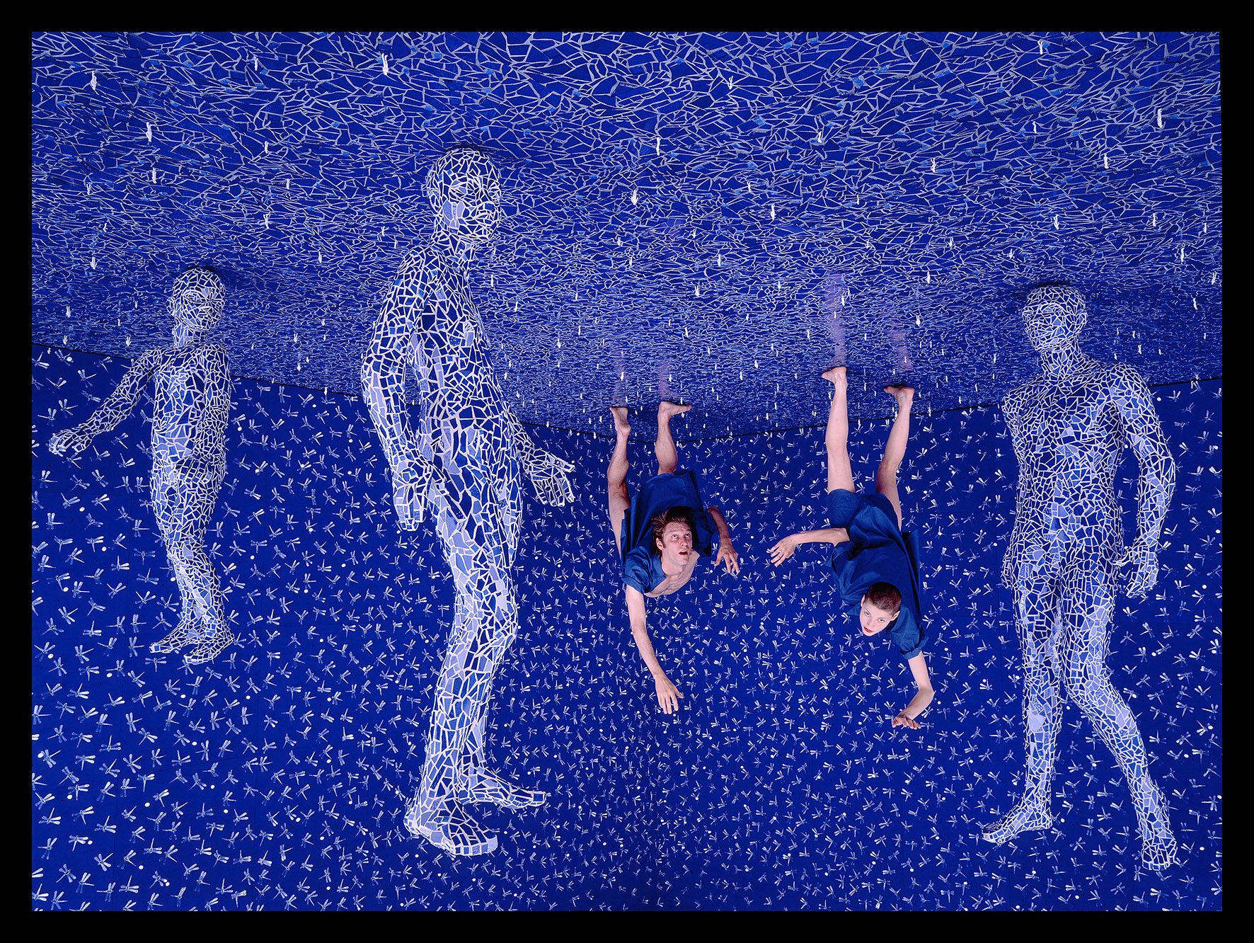 1548238048919-BREATHING-GLASS-2000