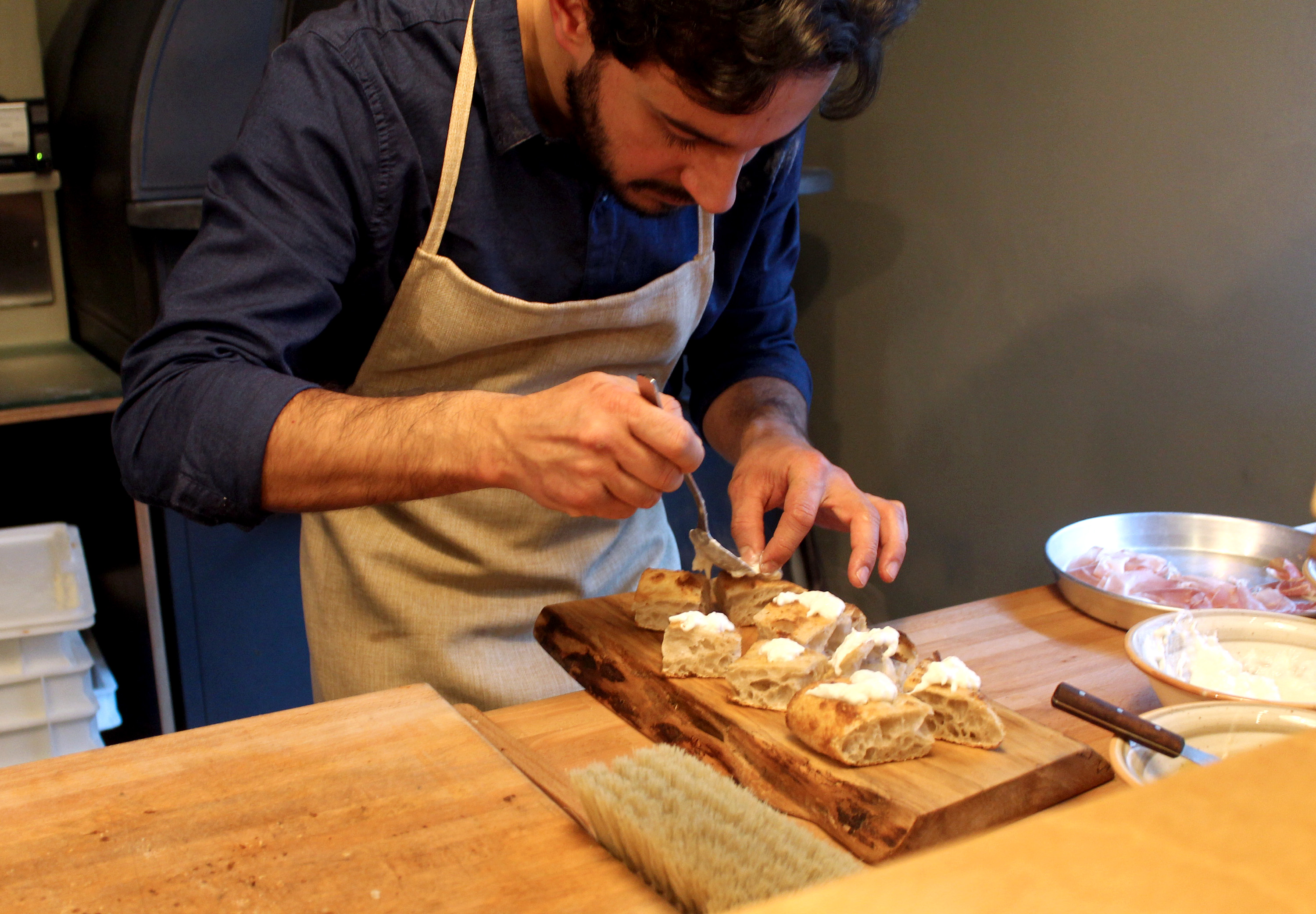 Simone Lombardi pizzaiolo Crosta