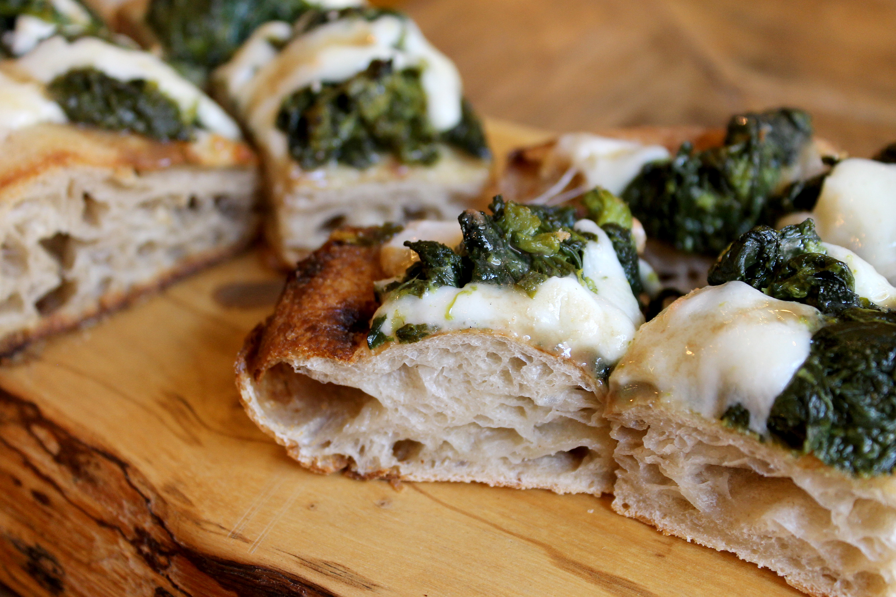 Pizza-pala-friarielli