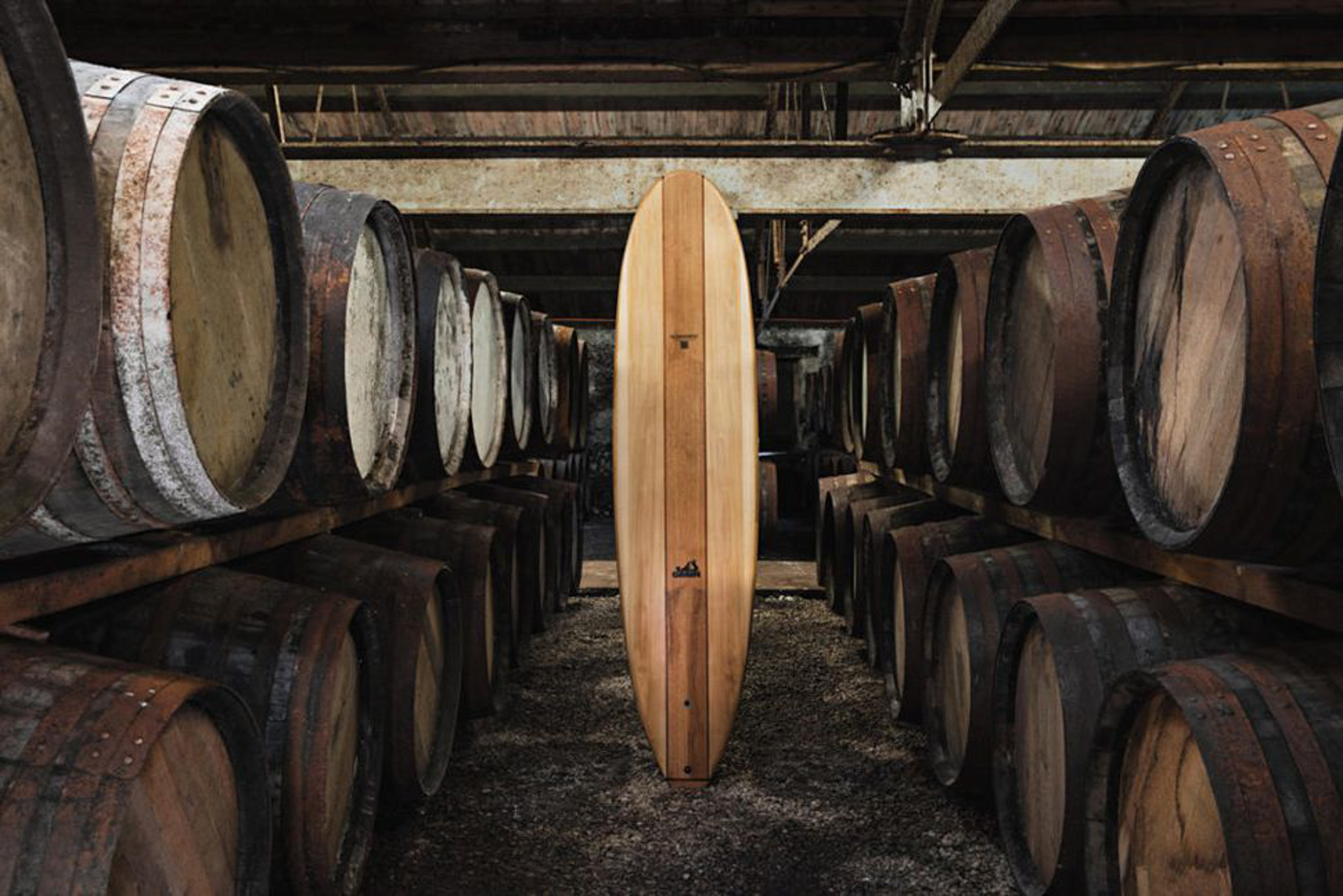 1548861850752-Whiskey-Barrel-Surfboard-2-of-5