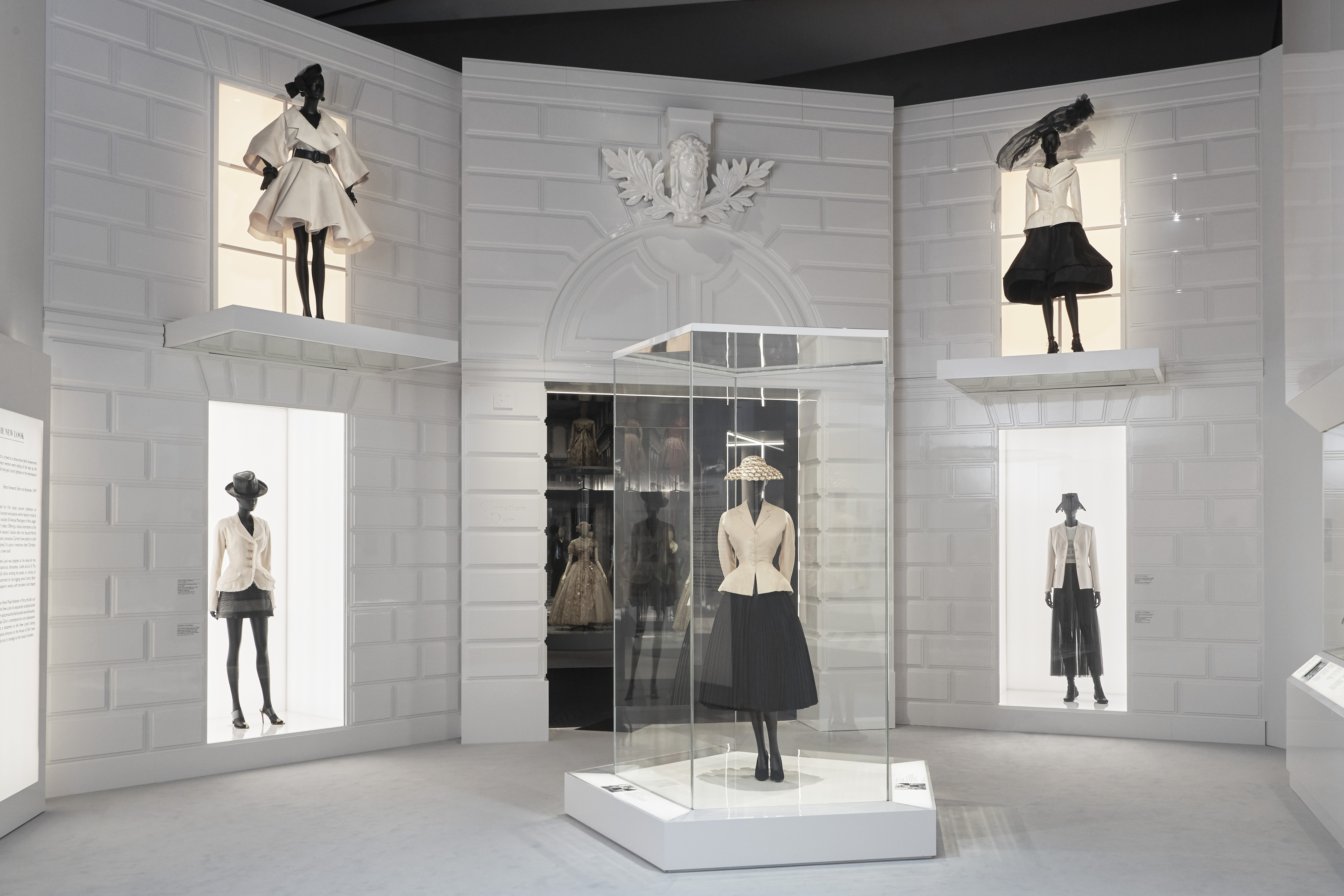 dior exhibition v&a tickets