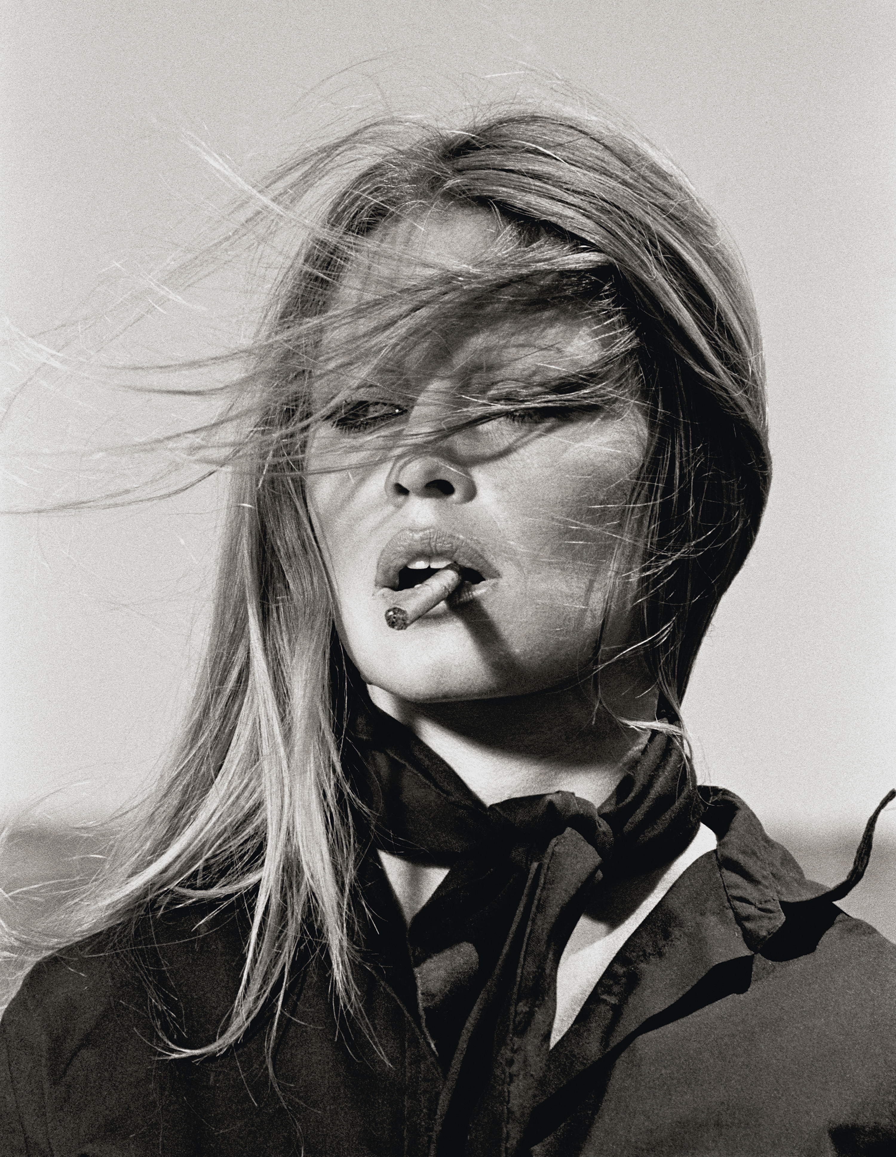 Brigitte Bardot durante le riprese del film Le pistolere. Almería, 1971 © Iconic Images