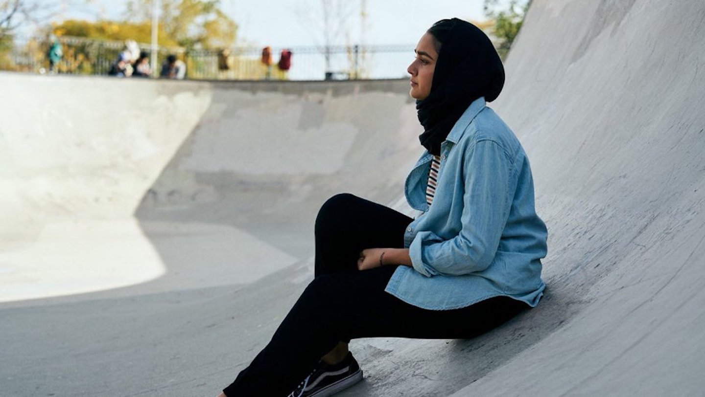 1548952811700-hala_still