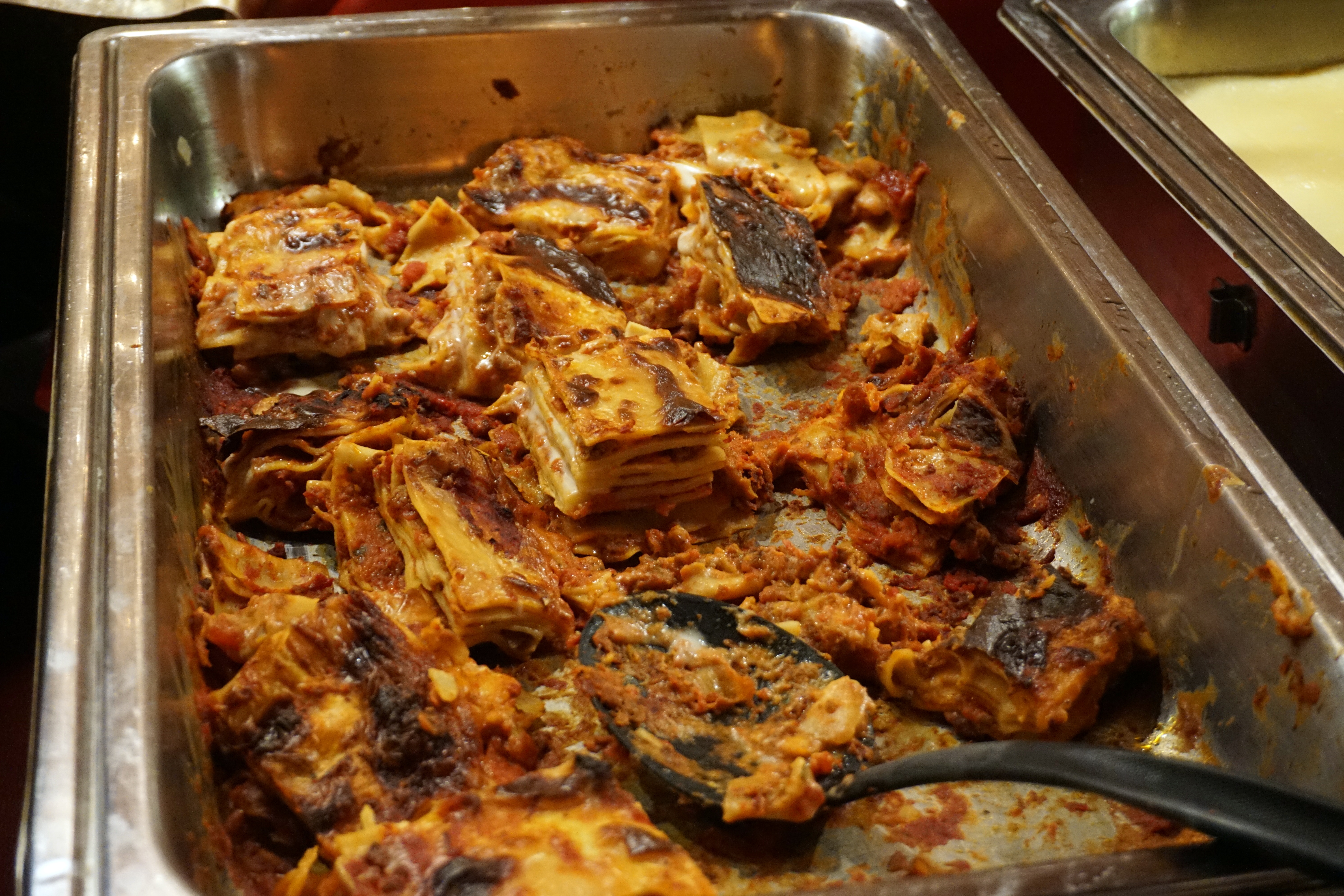 Lasagna-aperitivo-buffet