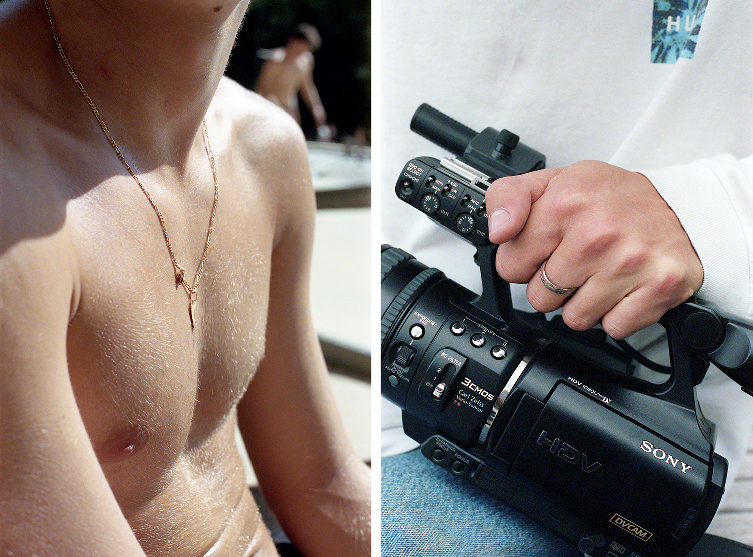 jongen in bloot bovenlijf en oude filmcamera, foto door Cléo-Nikita Thomasson