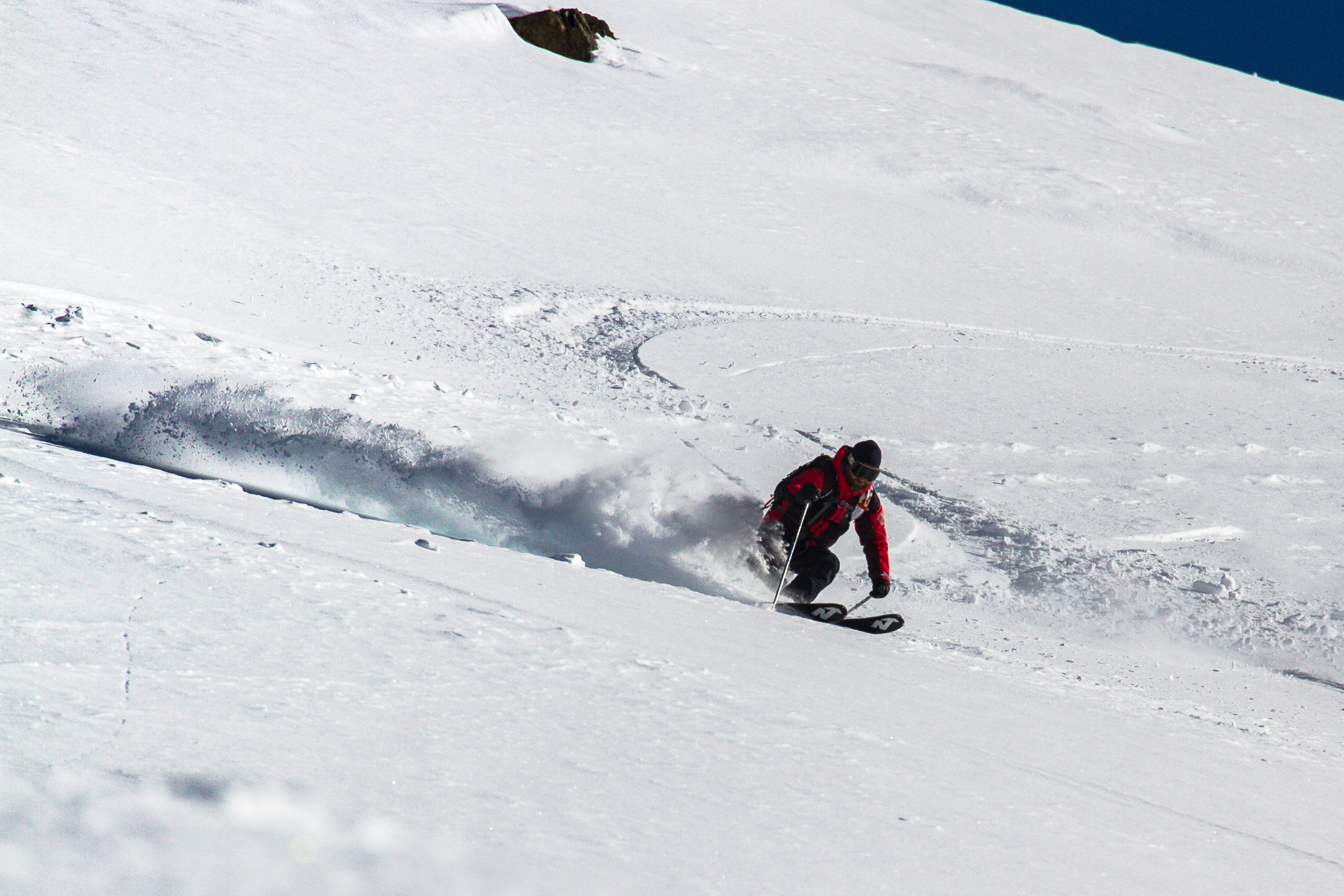 1550585124835-Skiing-in-Switzerland-ZermattIMG_3607-Content-Aware