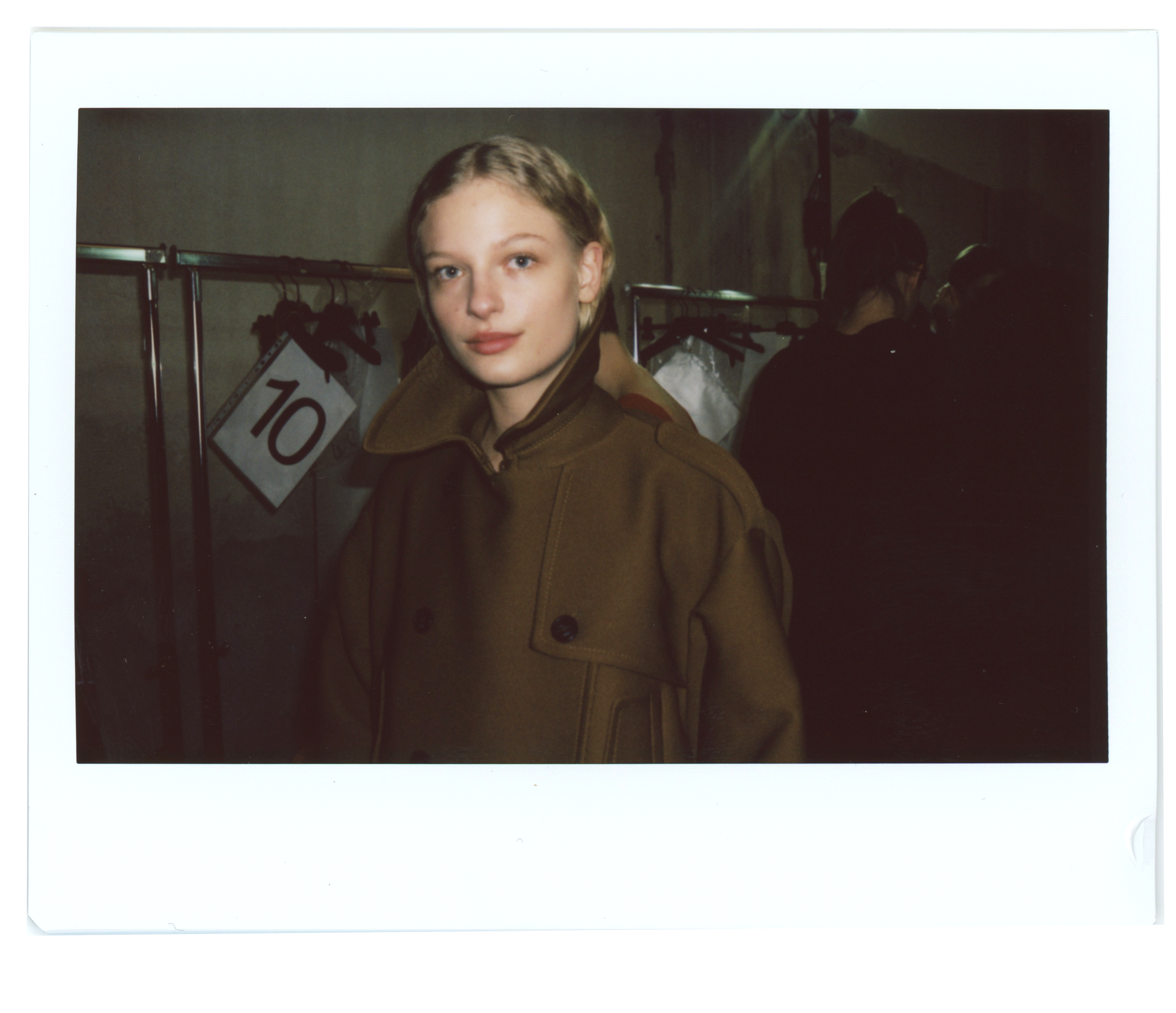 1550753024913-numero_21_alessandro_dellacqua_foto_backstage_amanda_margiaria_aw_20-3-copia-4