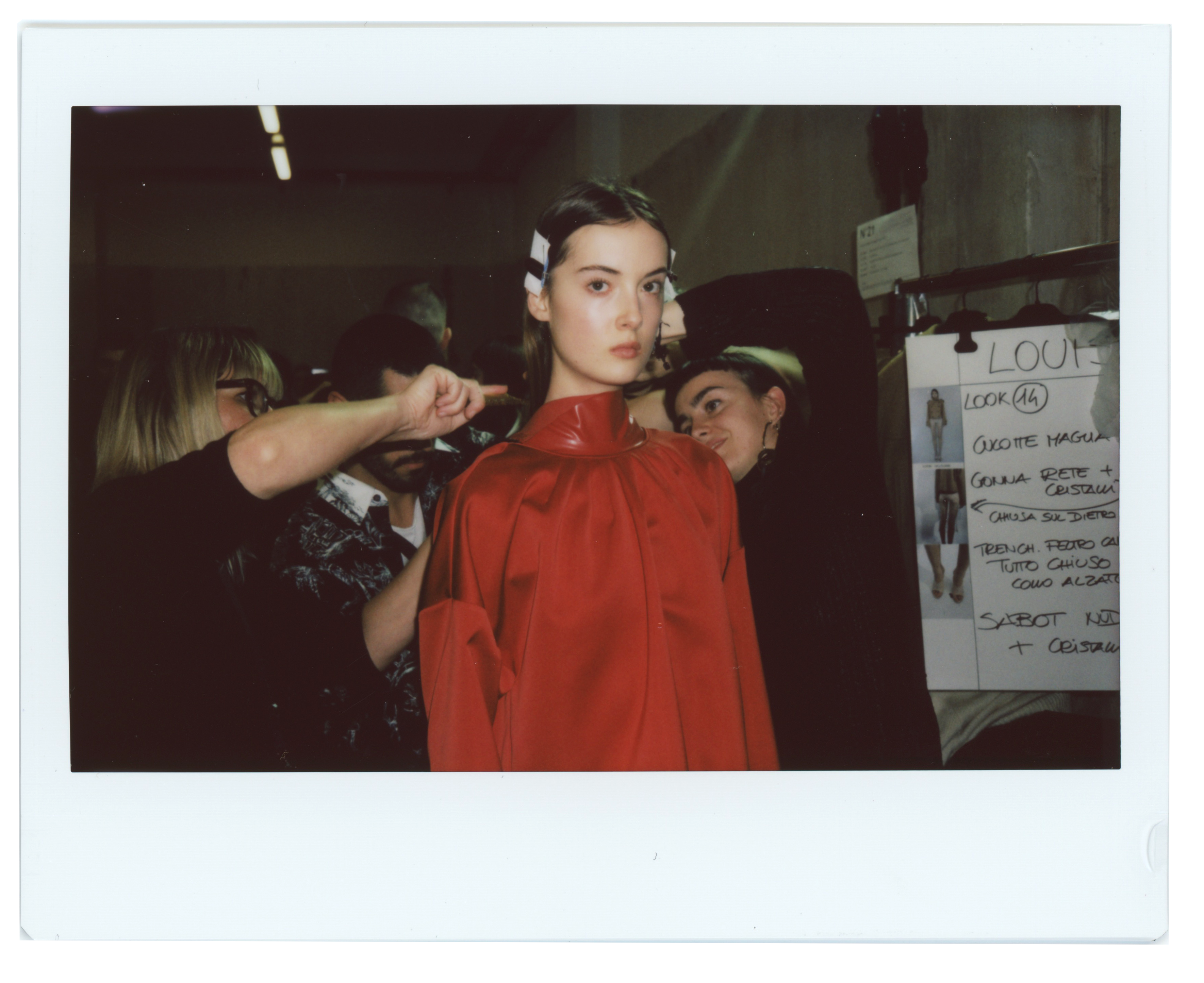 1550753026365-numero_21_alessandro_dellacqua_foto_backstage_amanda_margiaria_aw_20-5-copia-2