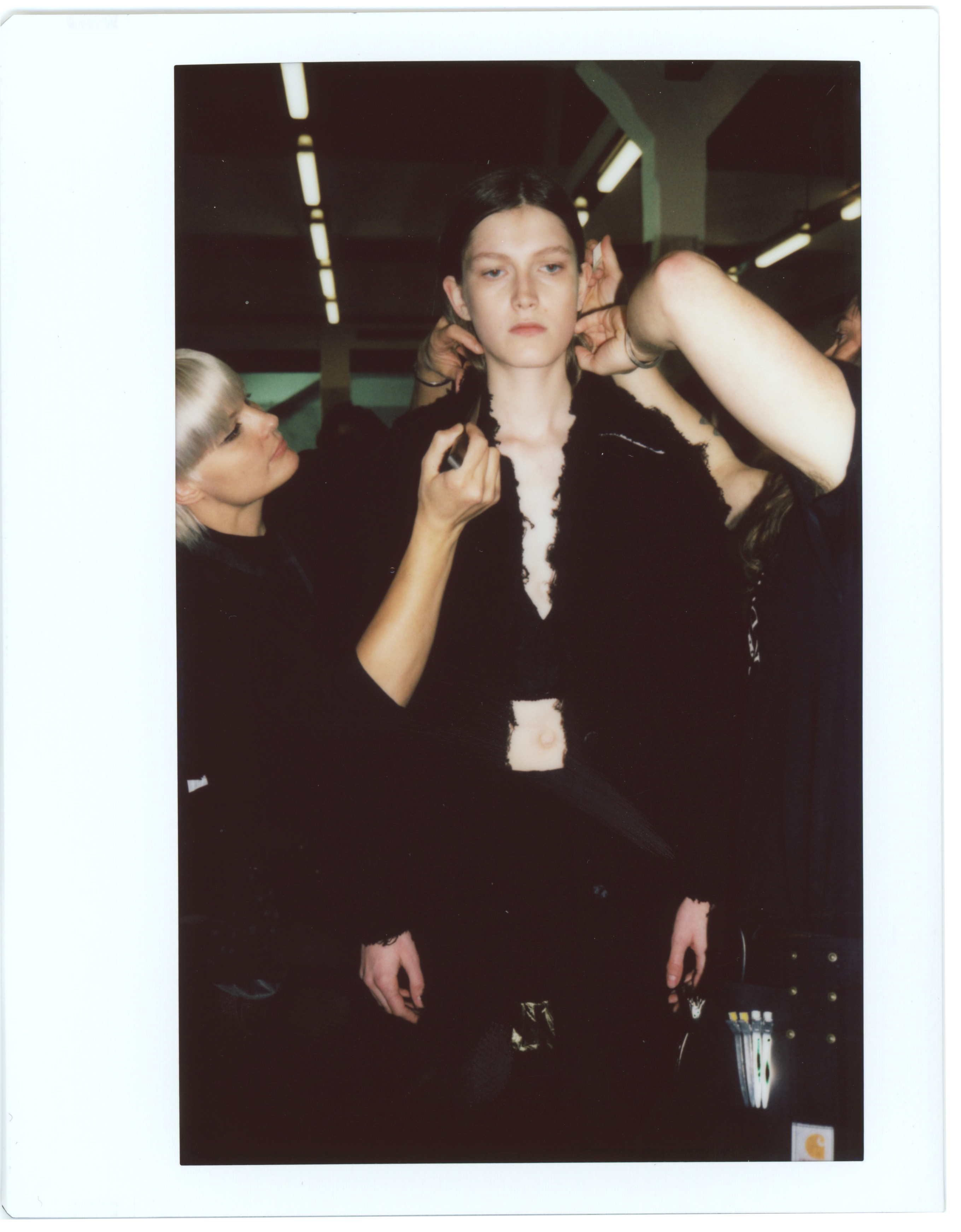 1550753226545-numero_21_alessandro_dellacqua_foto_backstage_amanda_margiaria_aw_20-4-copia