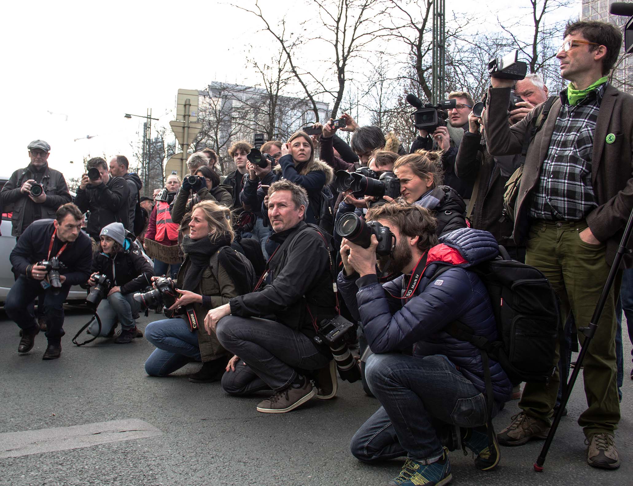 fotografen-maken-fotos-op-klimaatmars-brussel