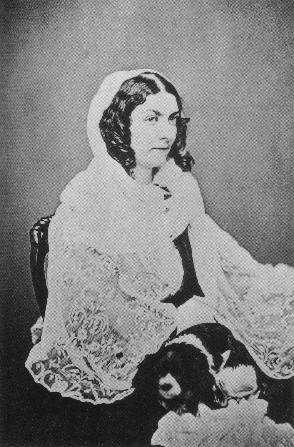 1550829991334-la-irlandesa-que-se-hizo-pasar-por-bailarina-de-flamenco-y-casi-fue-reina-1493737630