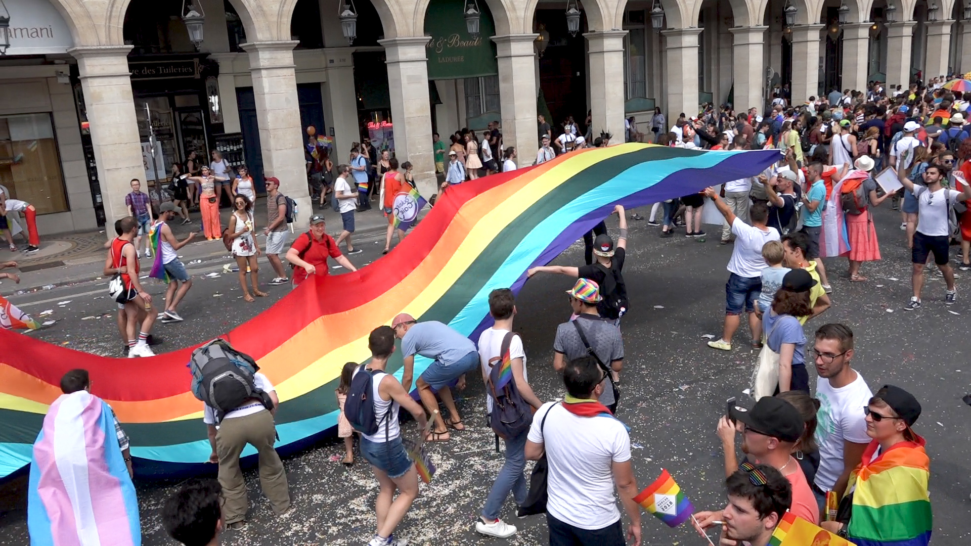 1550844455657-GP-drapeau