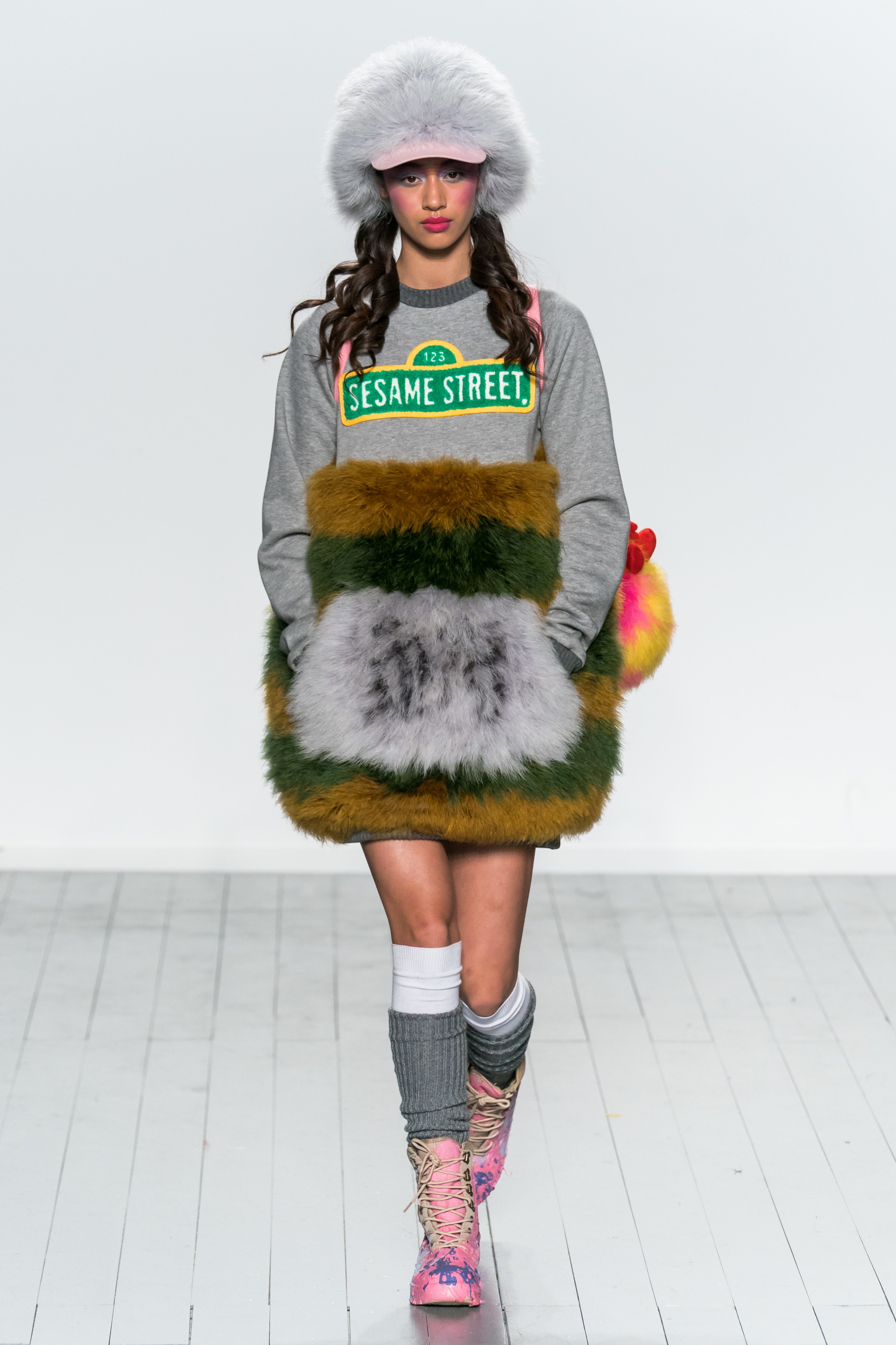 1551111168250-vogue6