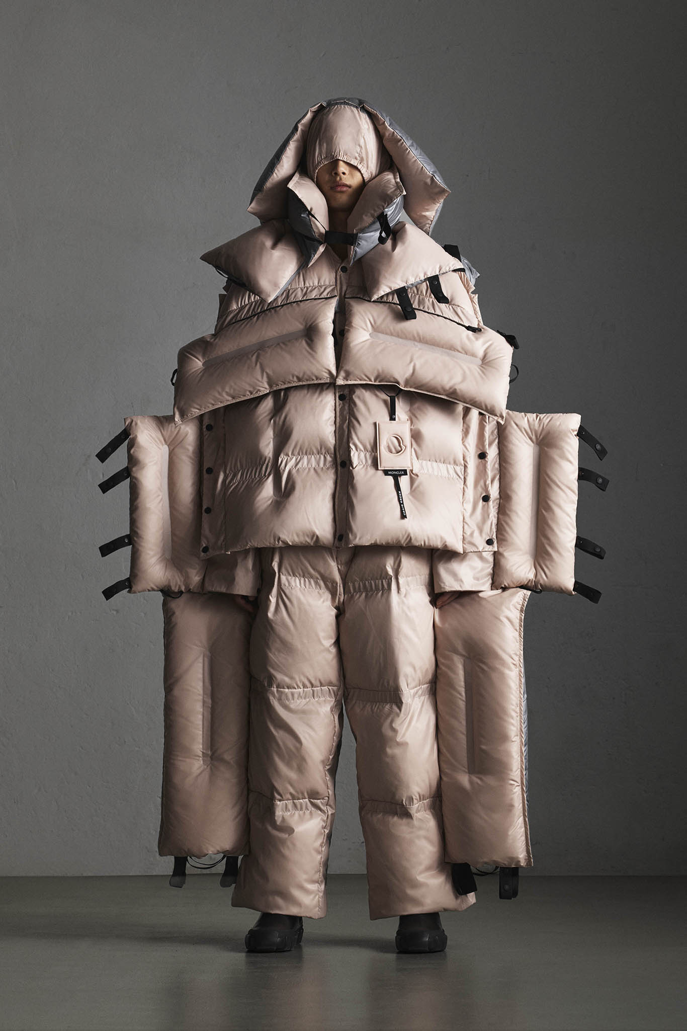 1551237557522-MONCLER_5_CRAIG_GREEN_07