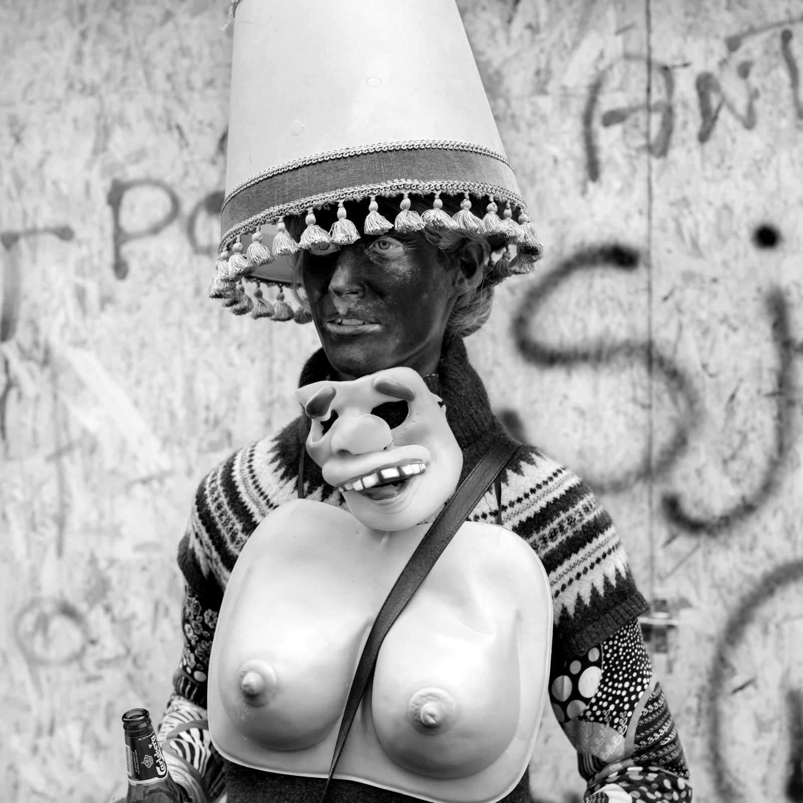 1551693273125-VOILJEANET14A