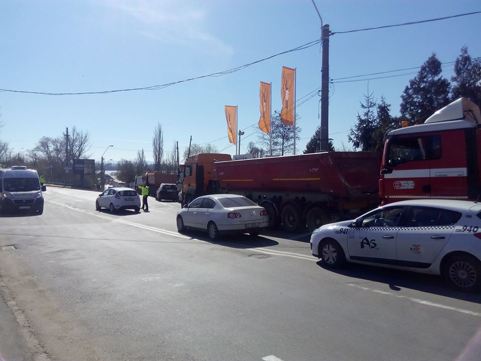 trecere-bac-coada-masini
