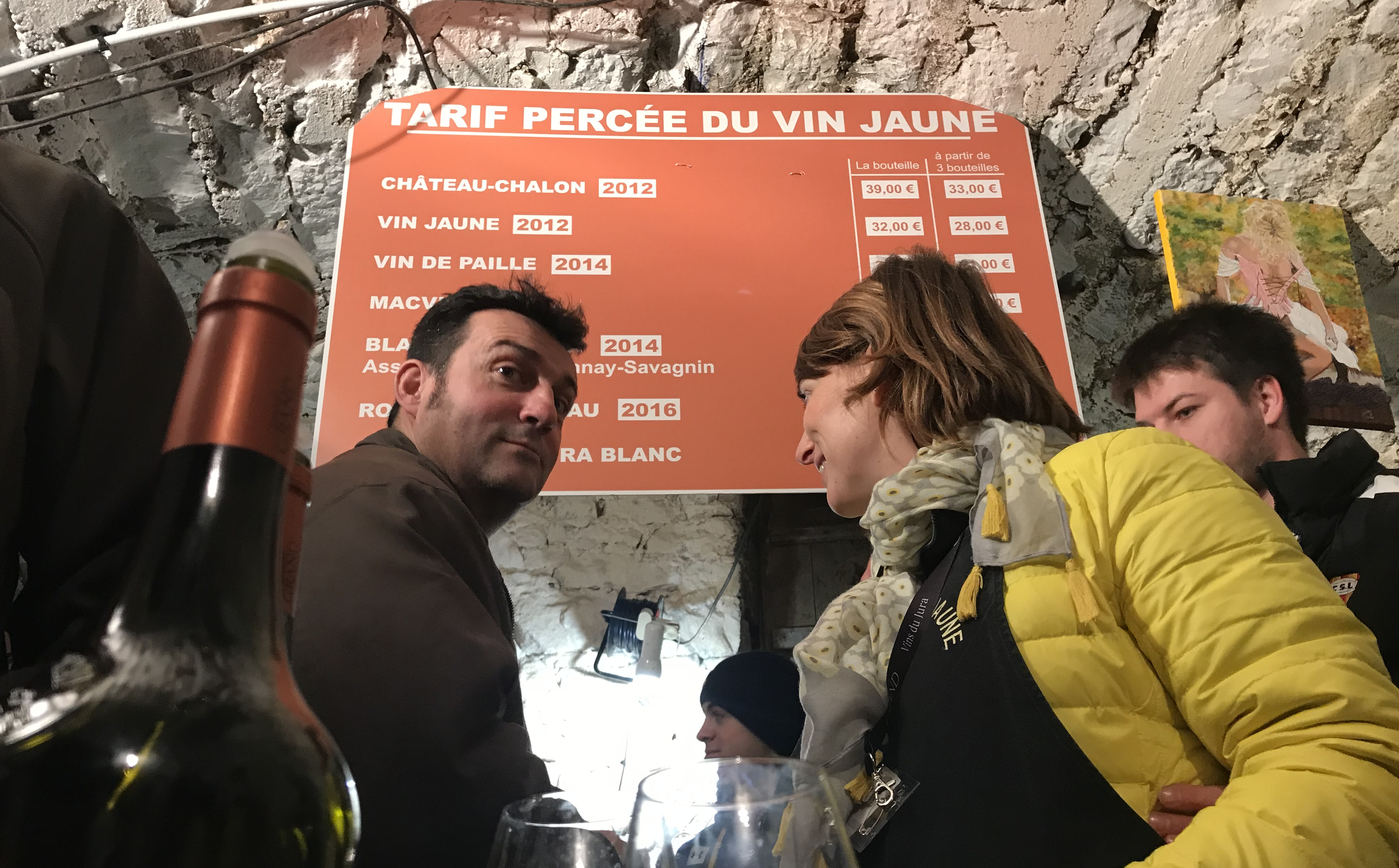 1551794822914-Vin-Jaune-Baniere