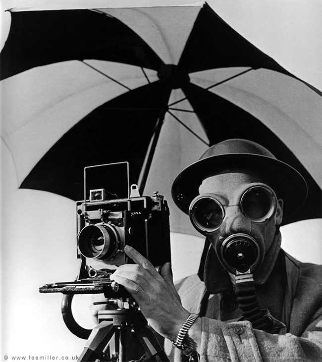 1551958538162-David_E_Scherman_by-Lee_Miller
