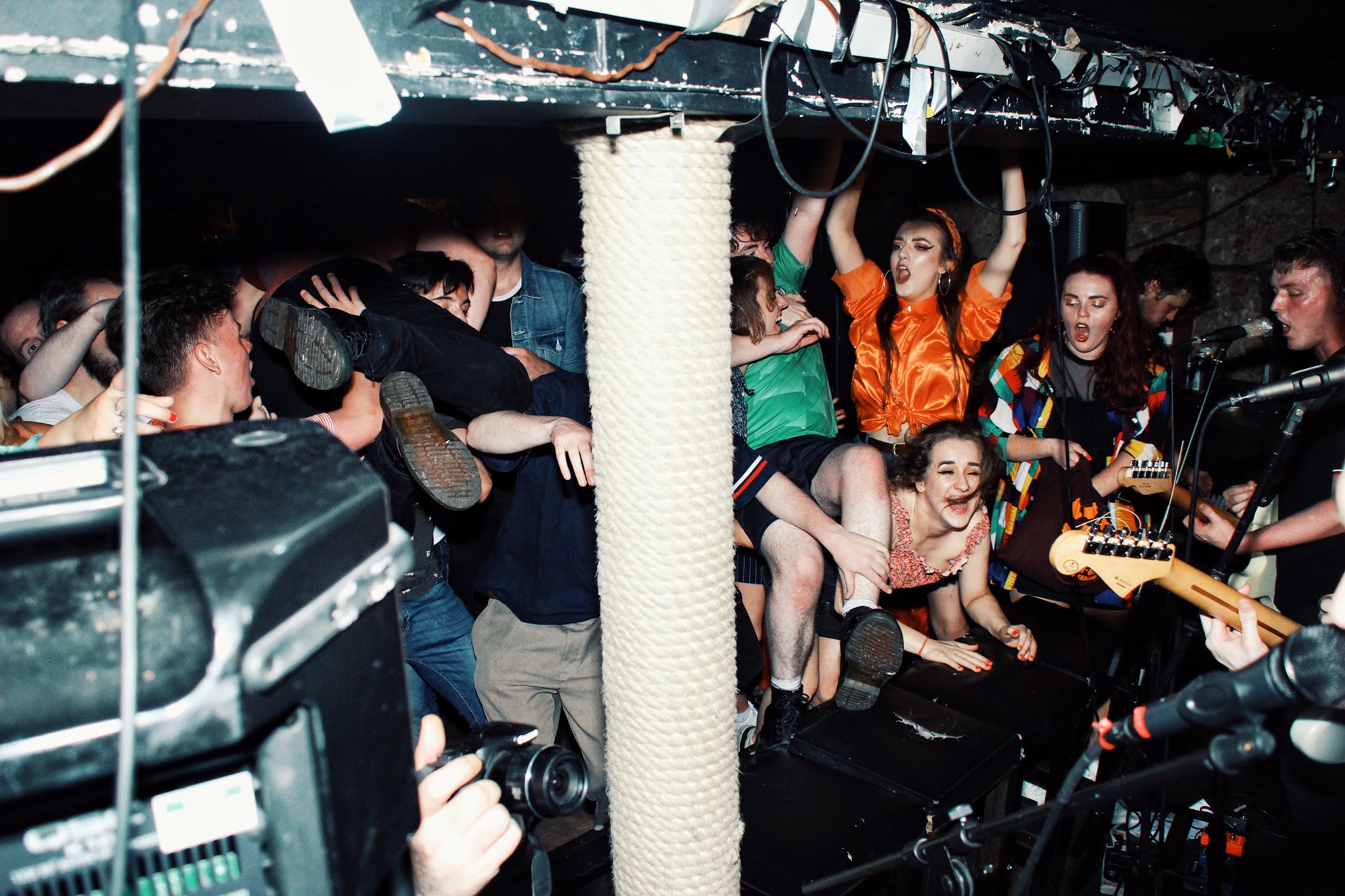 Dunts playing Glasgow's Priory Bar in 2018