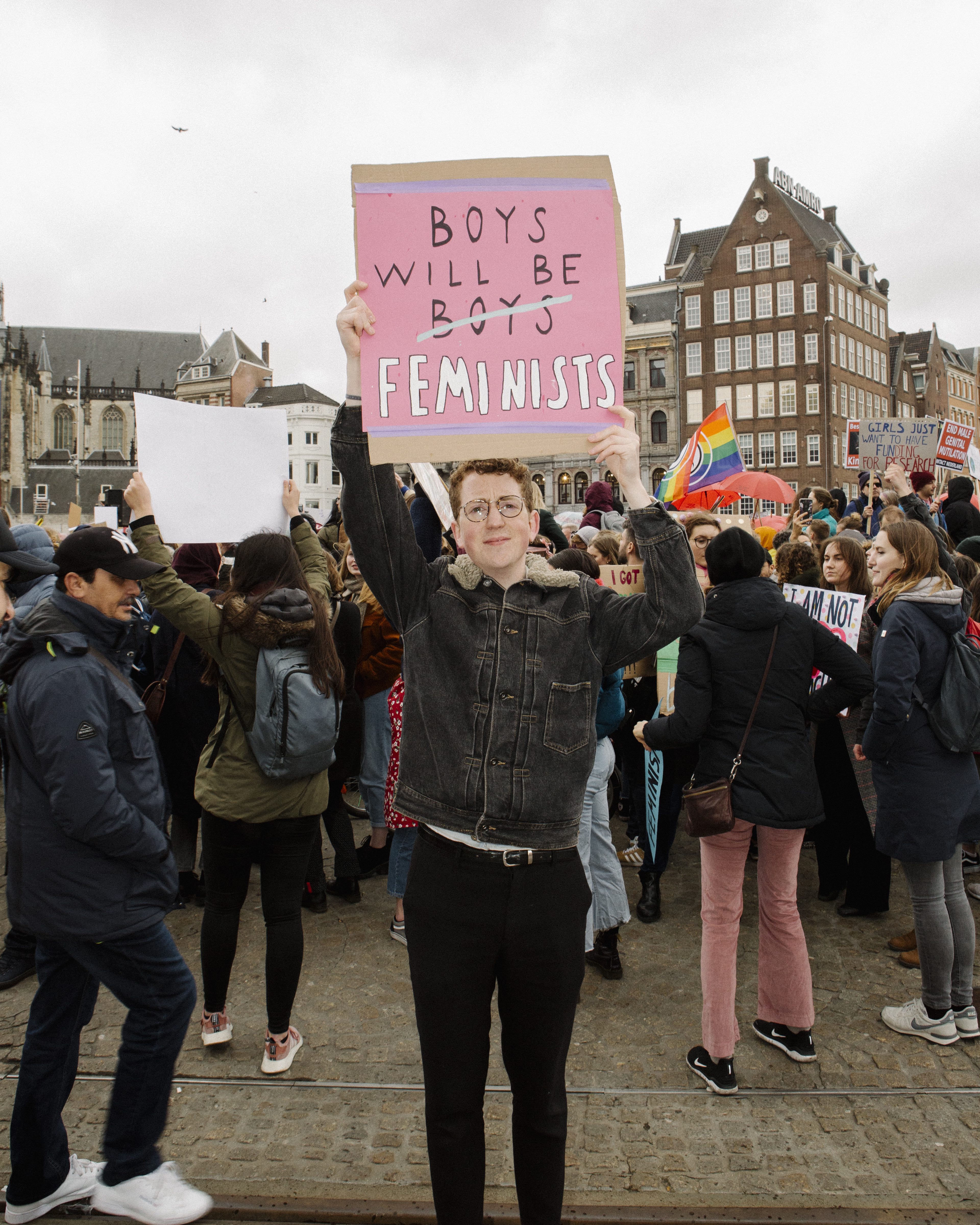 1552391938666-Niklas_WomensMarch_i-D_2019__87A9318