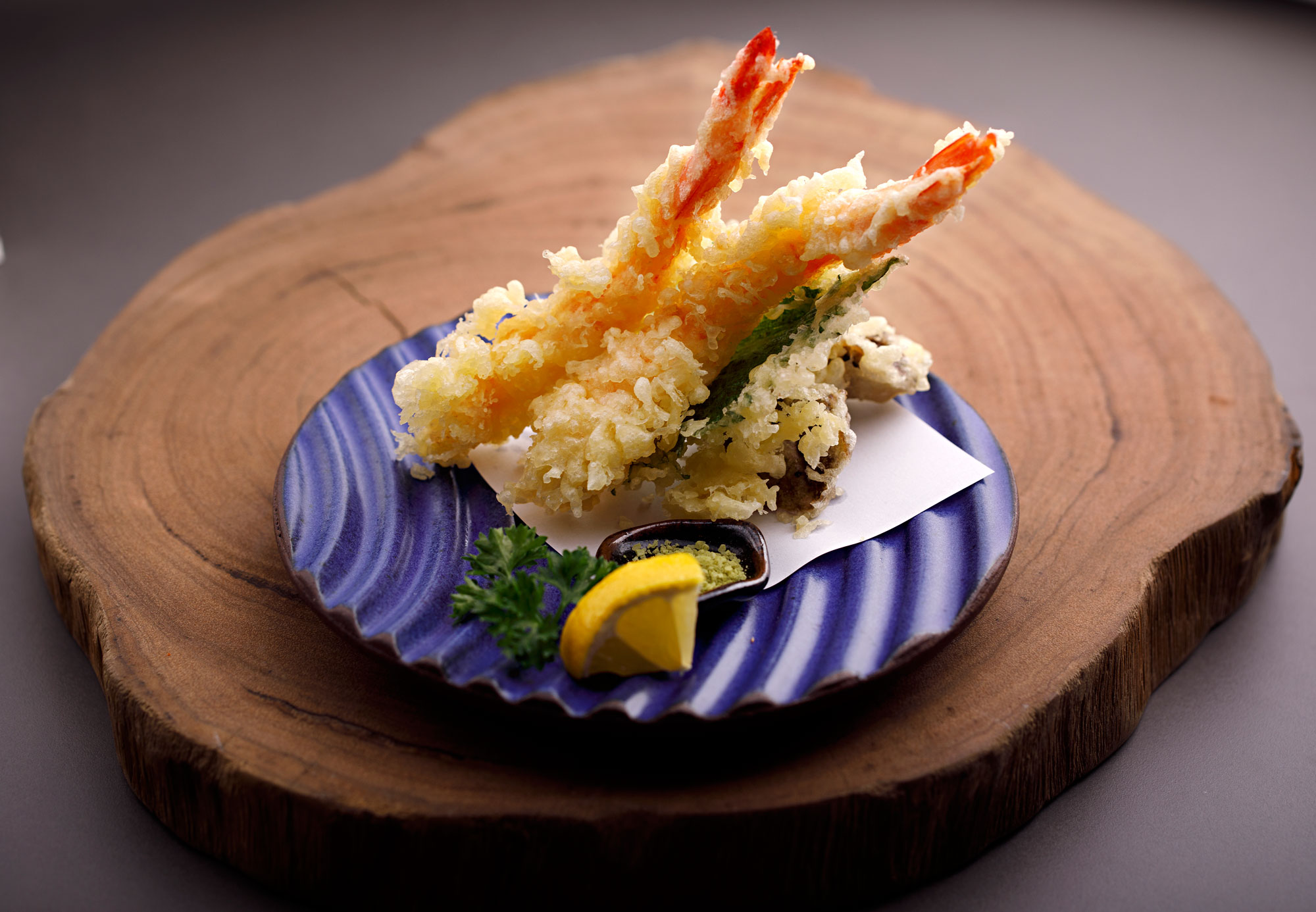 1552392733542-japan-sushi-brazil-chef-restaurant7