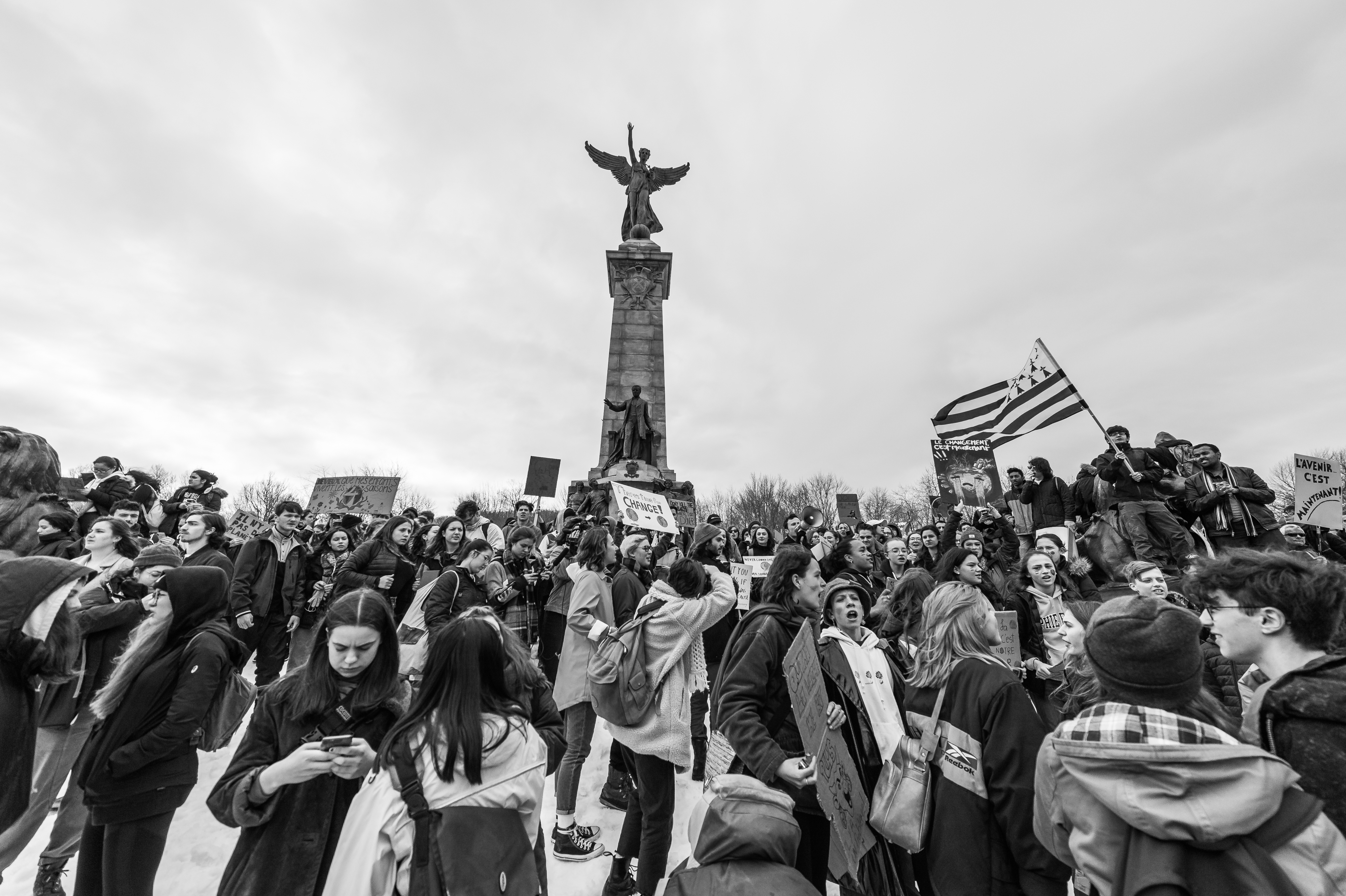1552752226012-PHOTO1