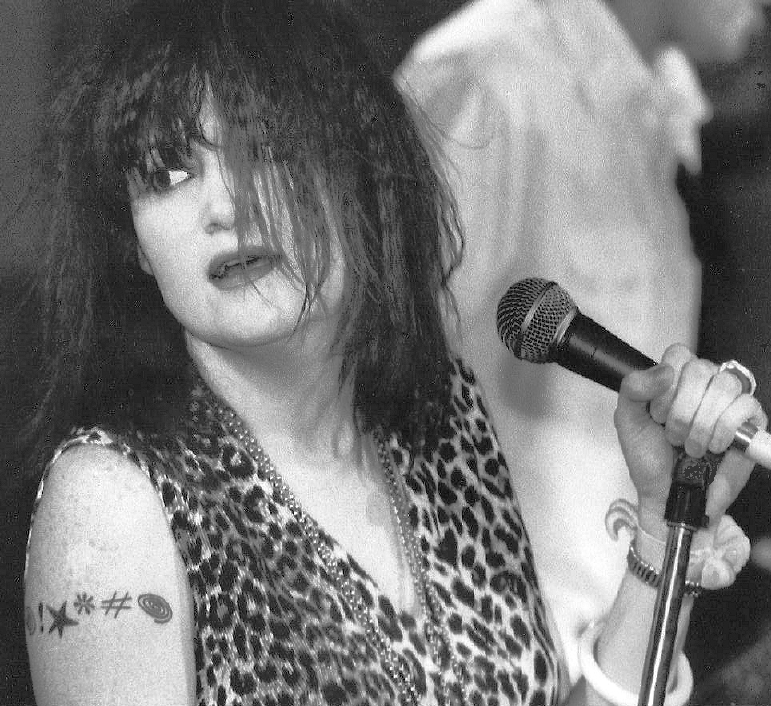 1553068775219-Exene