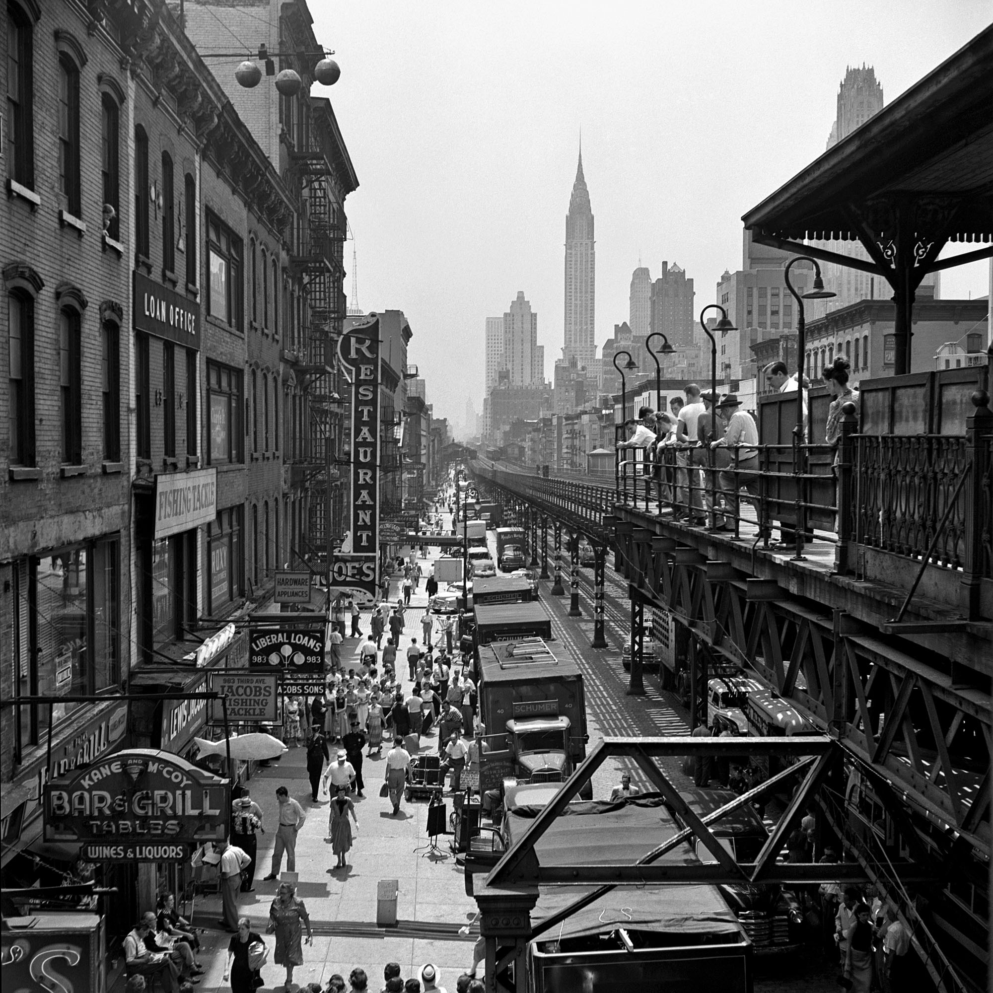 1553161189660-04-Vivian-Maier_0