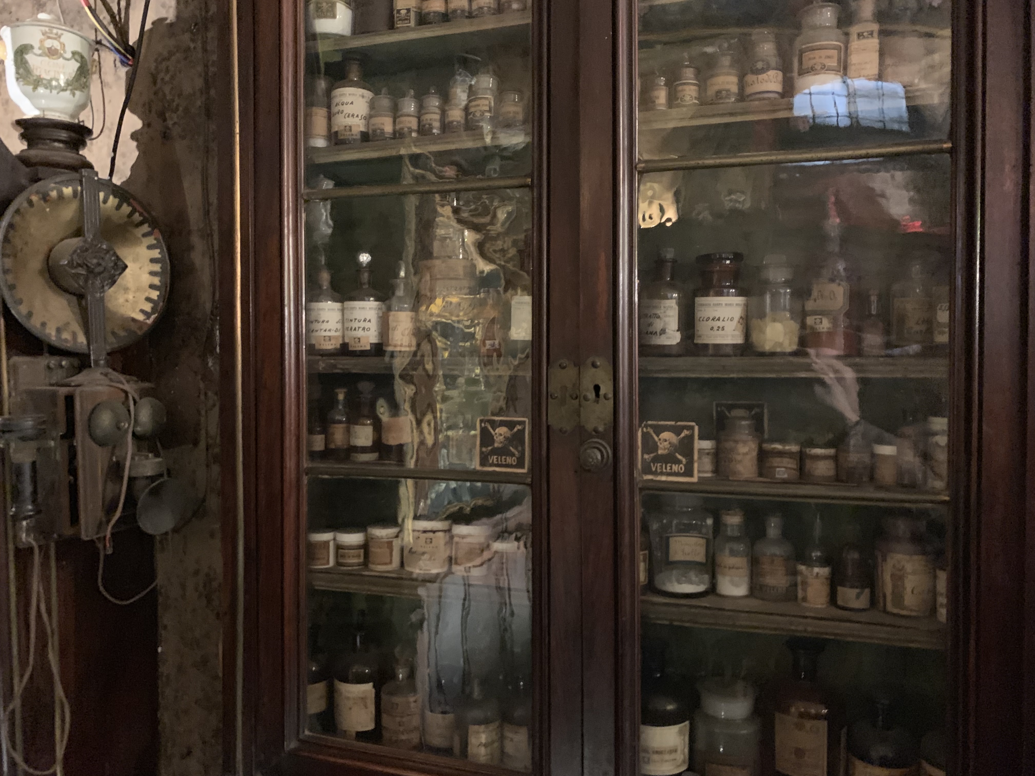 antica farmacia roma veleni