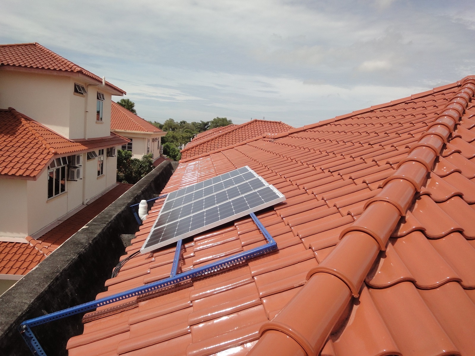 1554013736026-Panou-solar