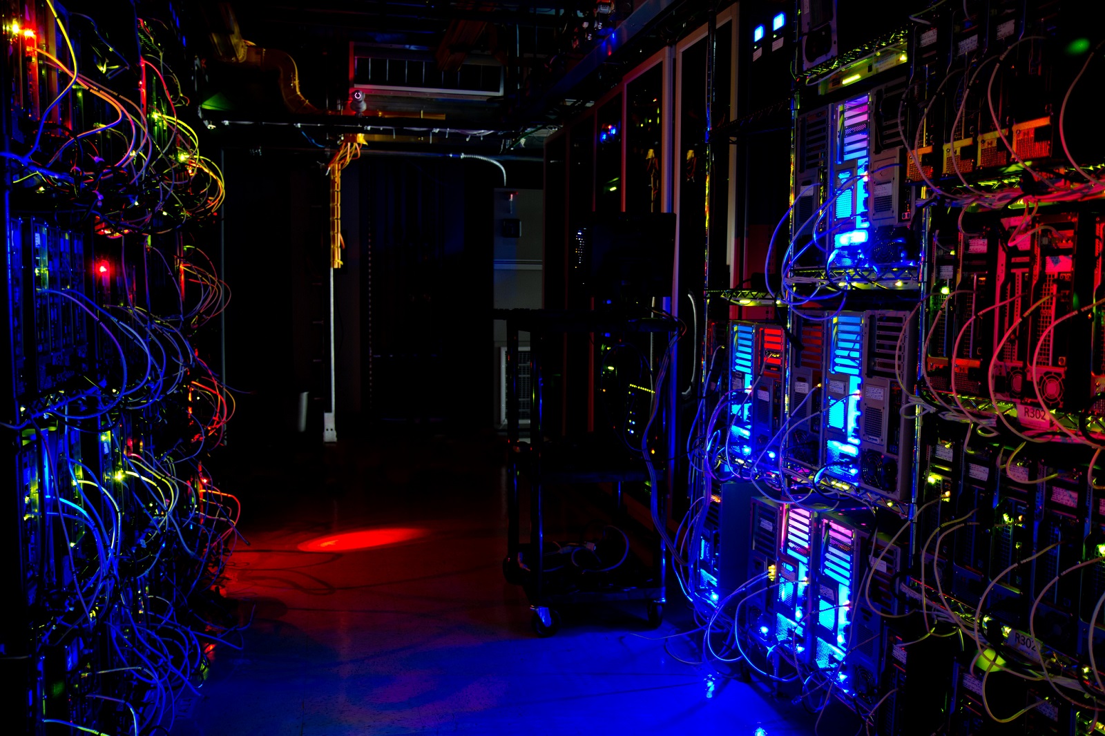 1554014037213-server-internet